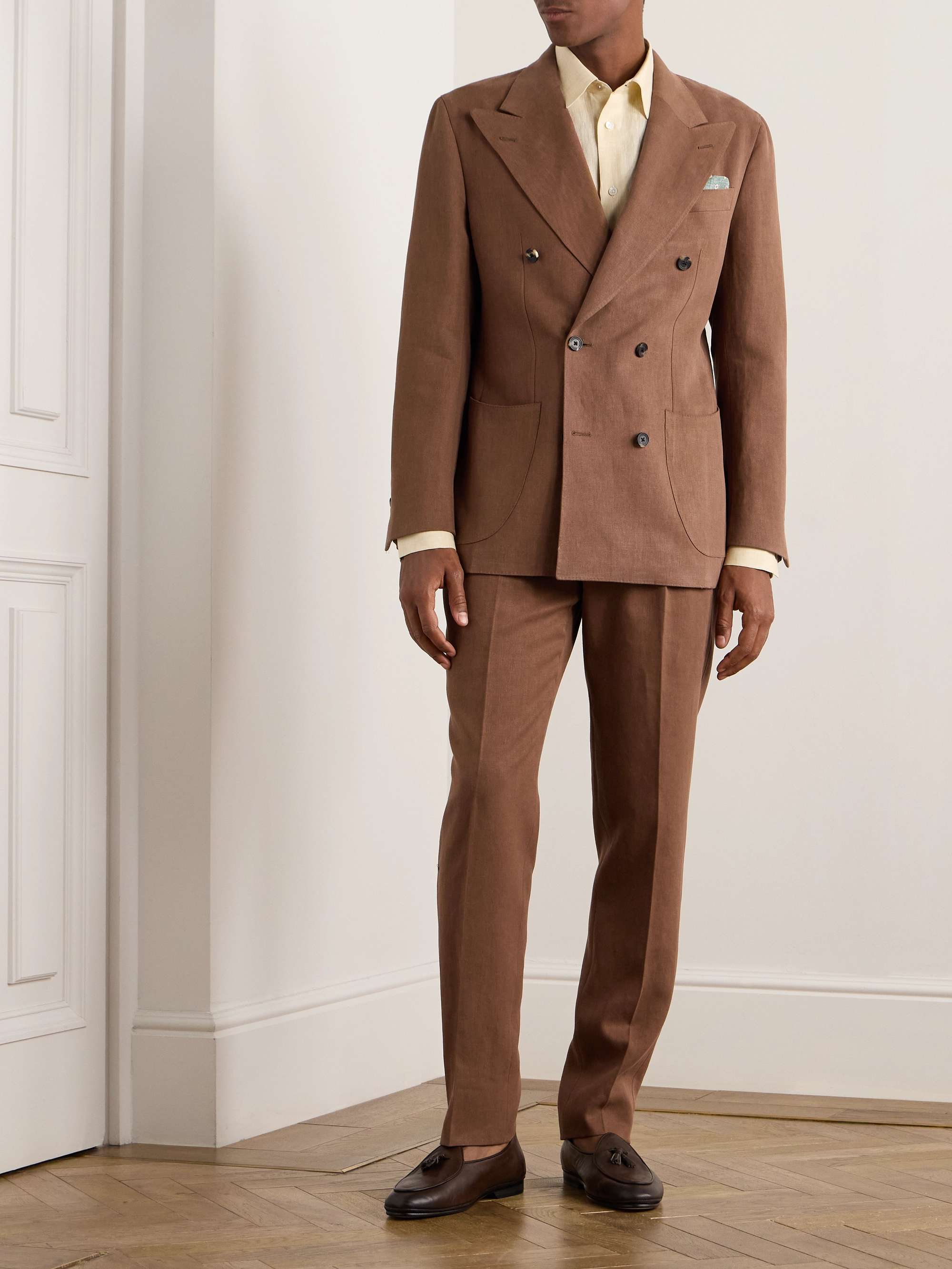 THOM SWEENEY 