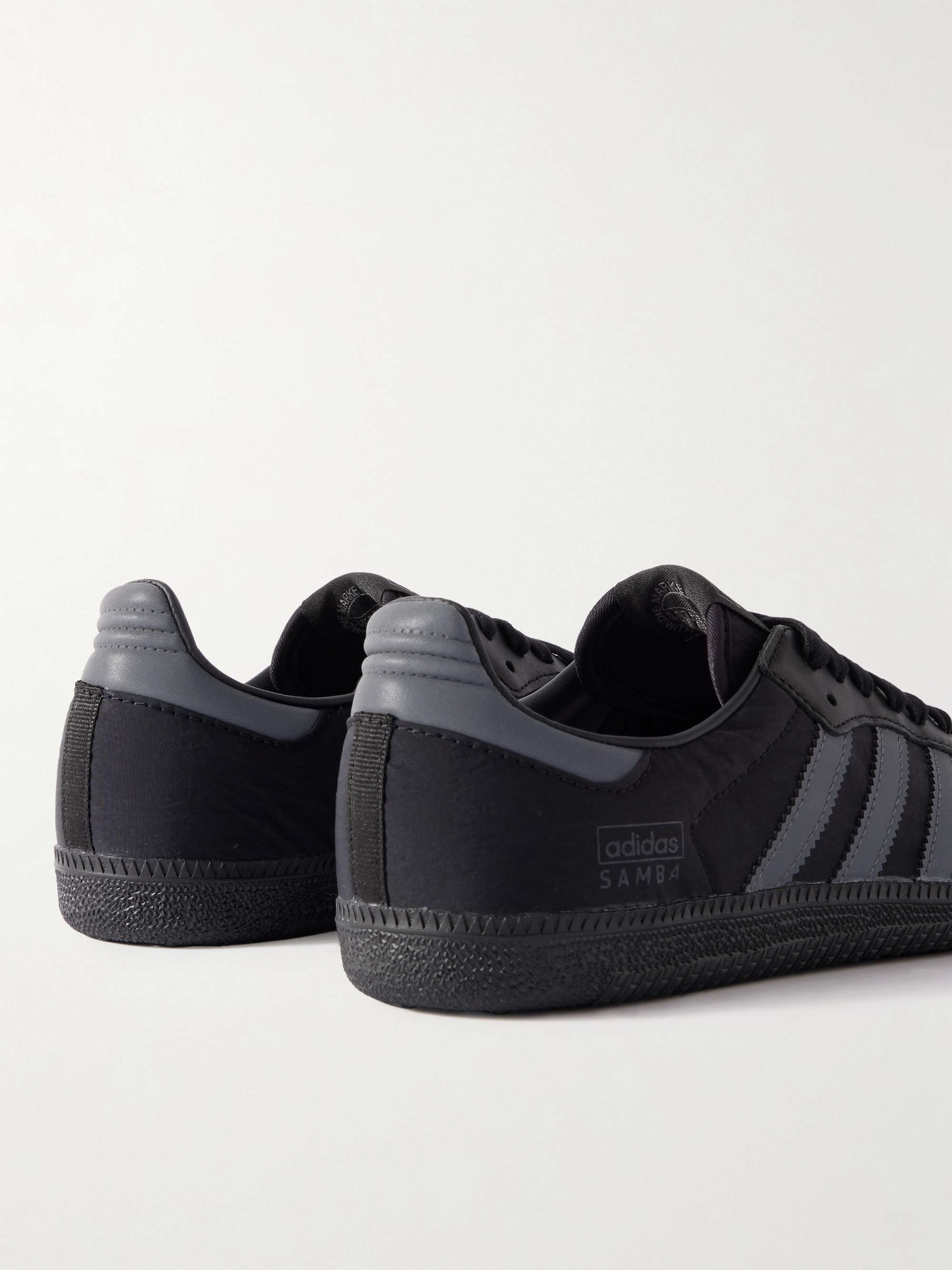 ADIDAS ORIGINALS 