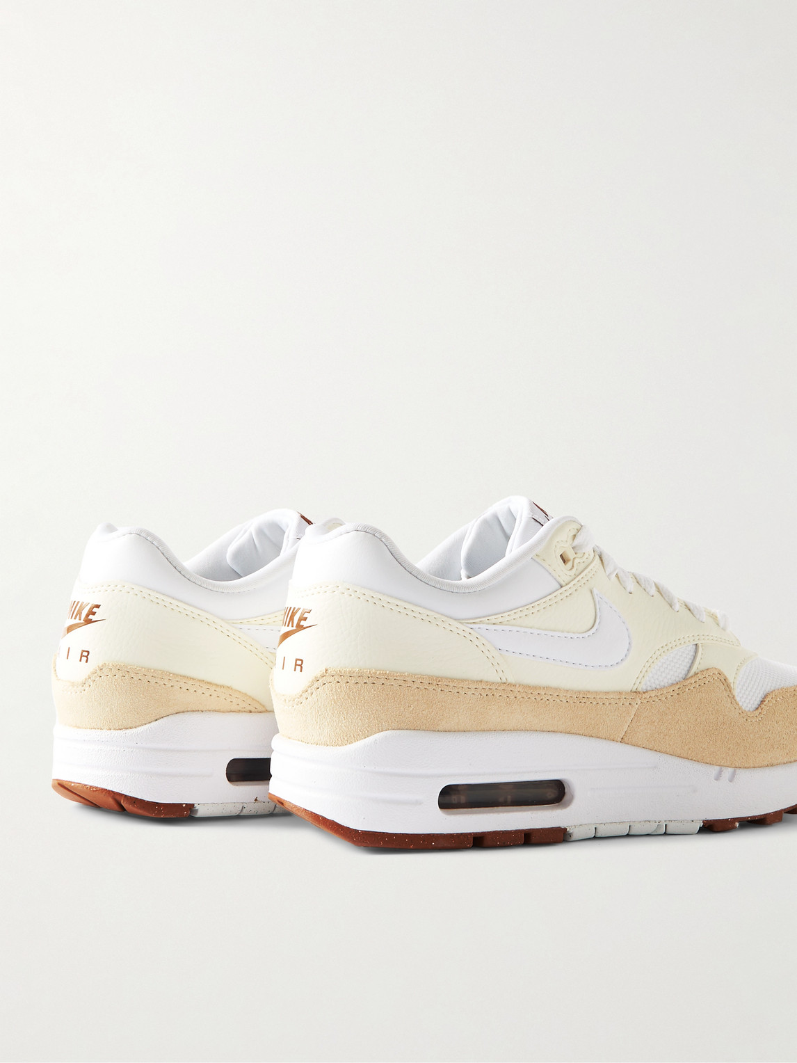 nike air max 1 gold suede