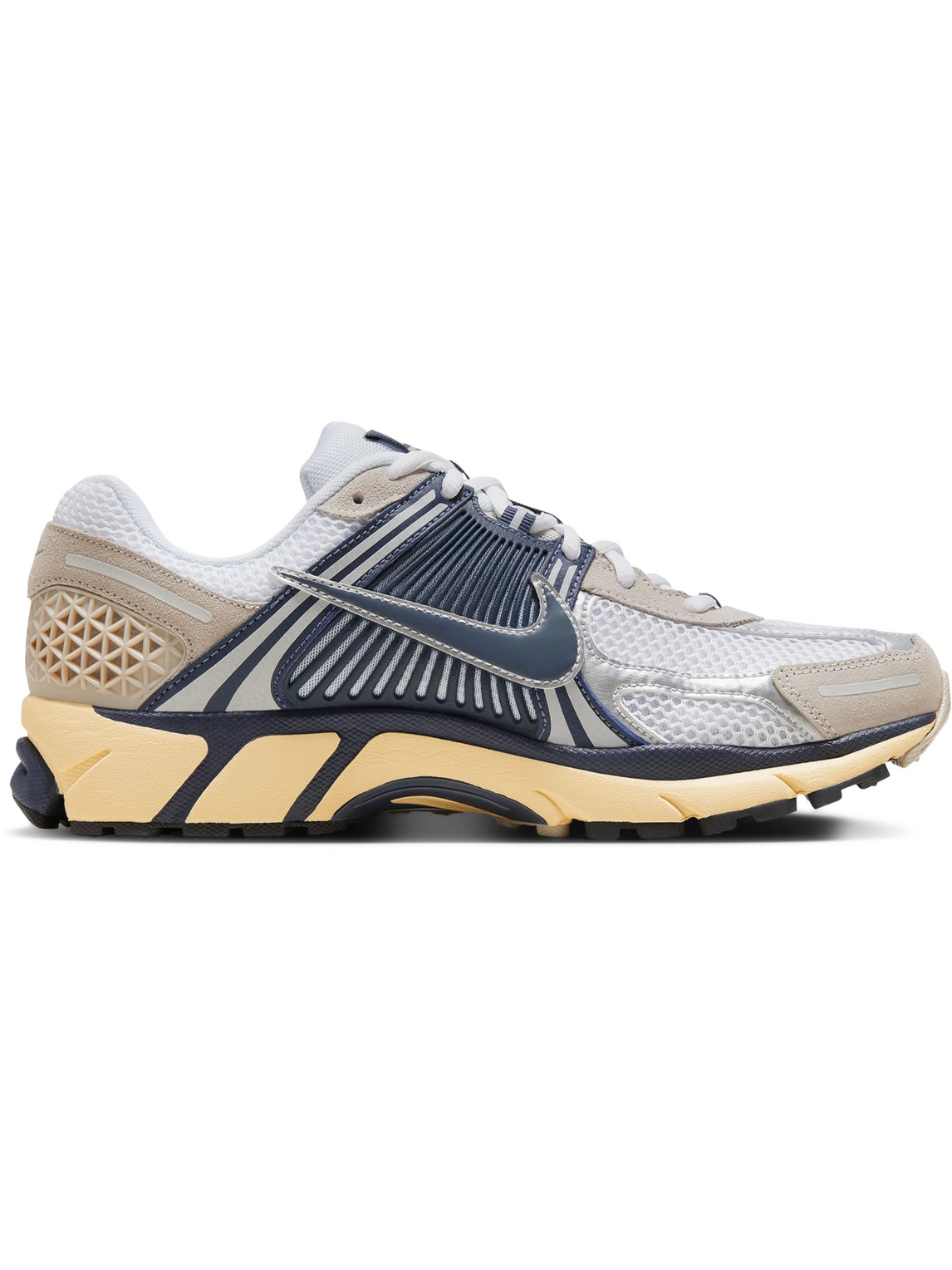 Nike ZoomX Vaporfly NEXT％2 60歳代で３時間切にお勧め Nike ZoomX Vaporfly NEXT％2 60歳代で3時間切にお勧め