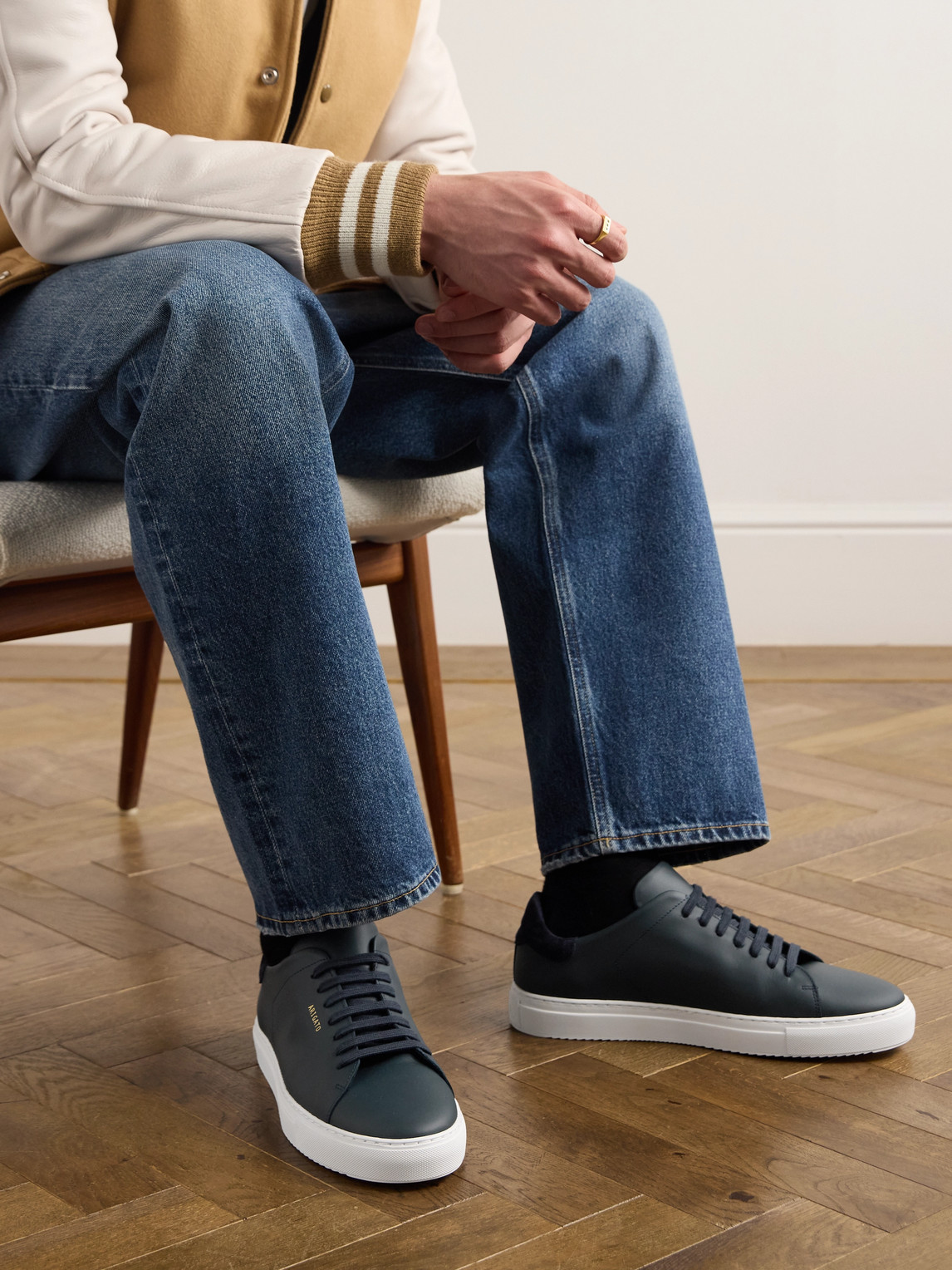 Axel Arigato 90 Clean Black Low Top Sneakers With Logo Lettering On The Side In Leather Man In Blue