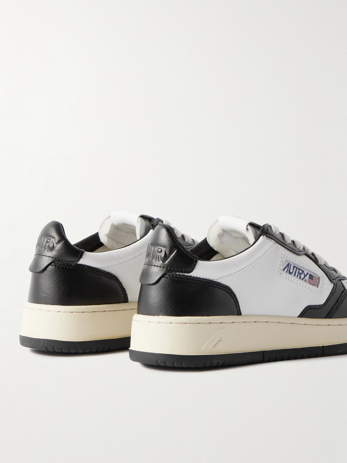 Autry Medalist Low Two Tone Sneakers In White And Mountain Green Leather In White