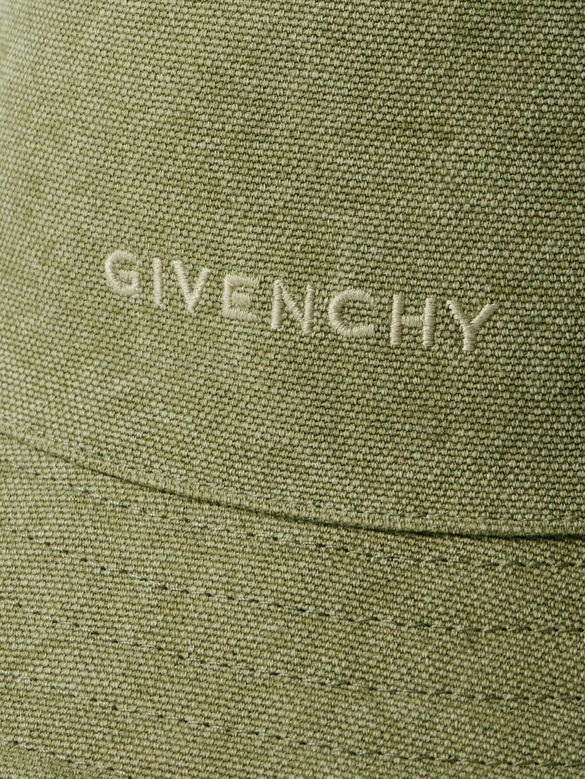 GIVENCHY 