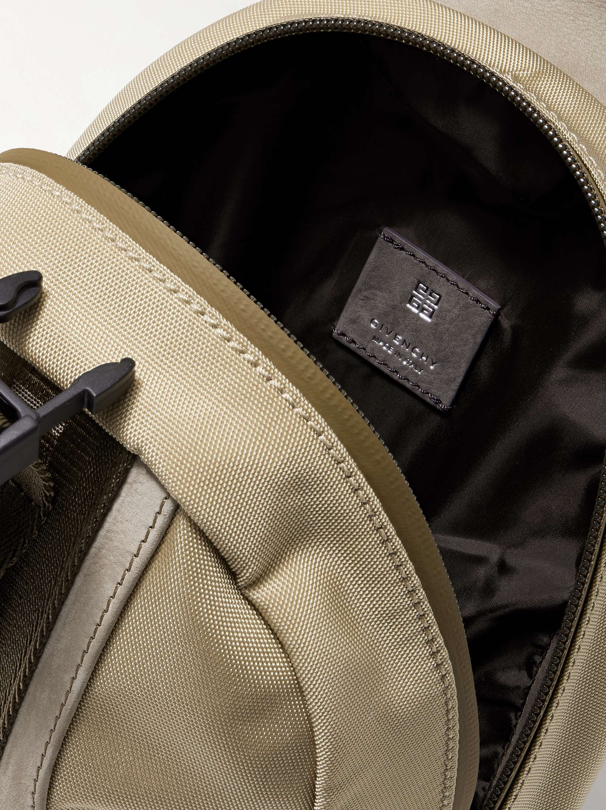 GIVENCHY 