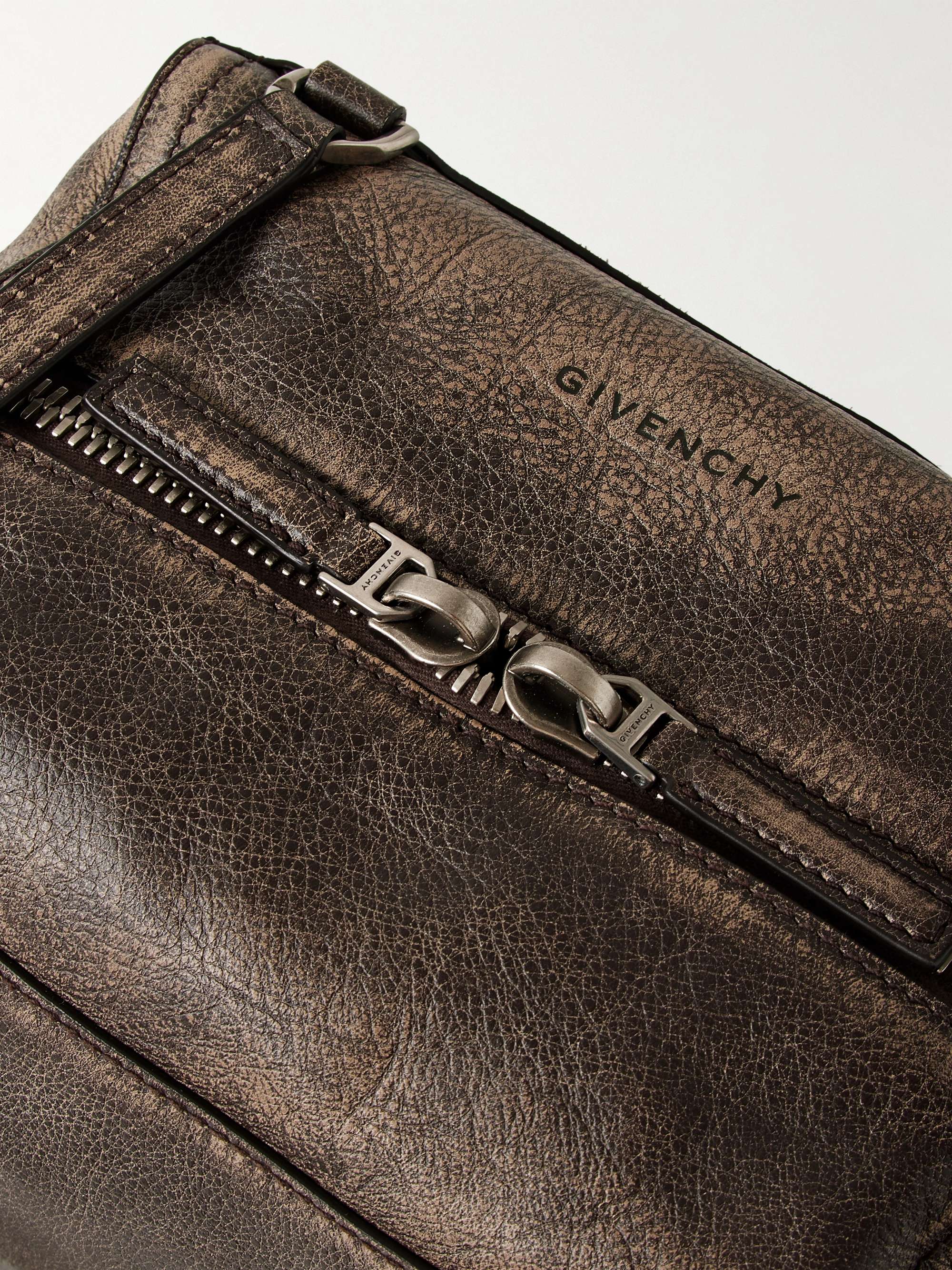 GIVENCHY 