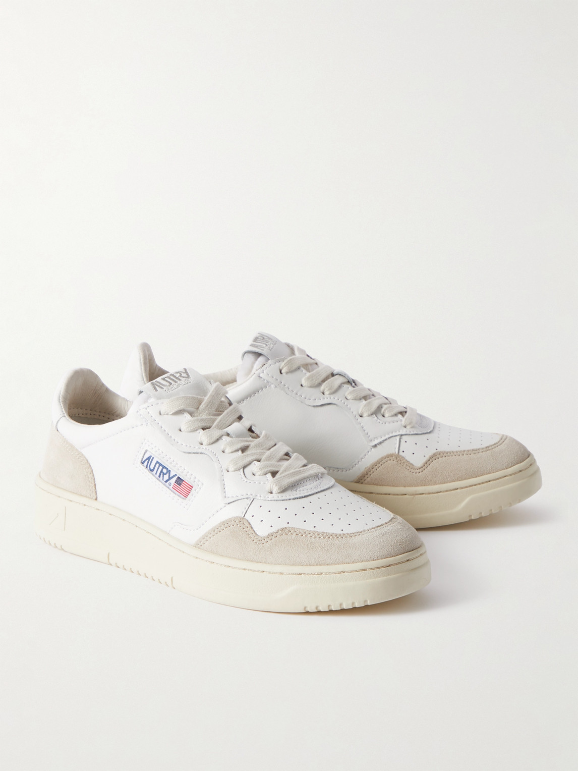 Autry Medalist Low Sneaker In White
