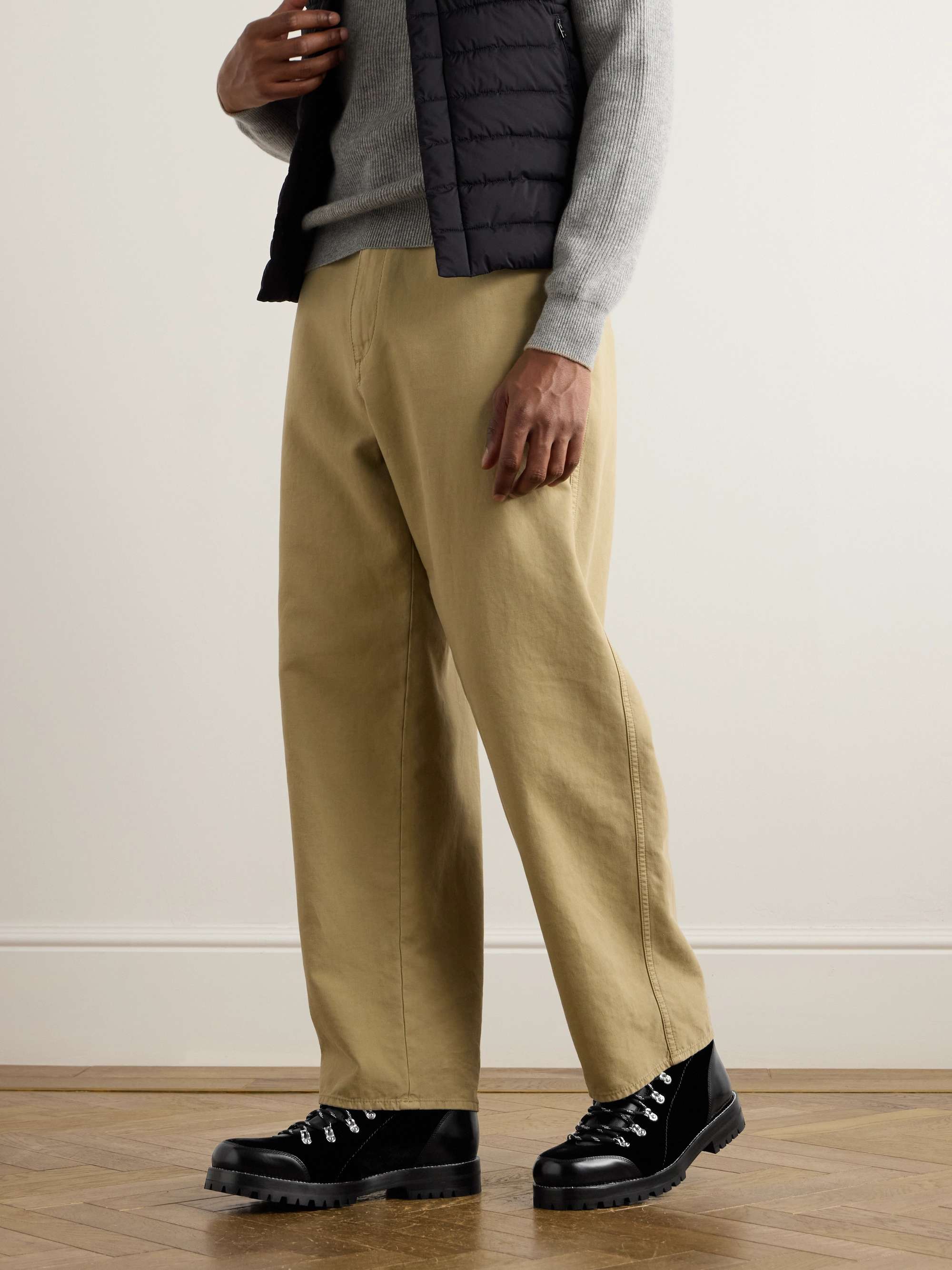 MANOLO BLAHNIK 