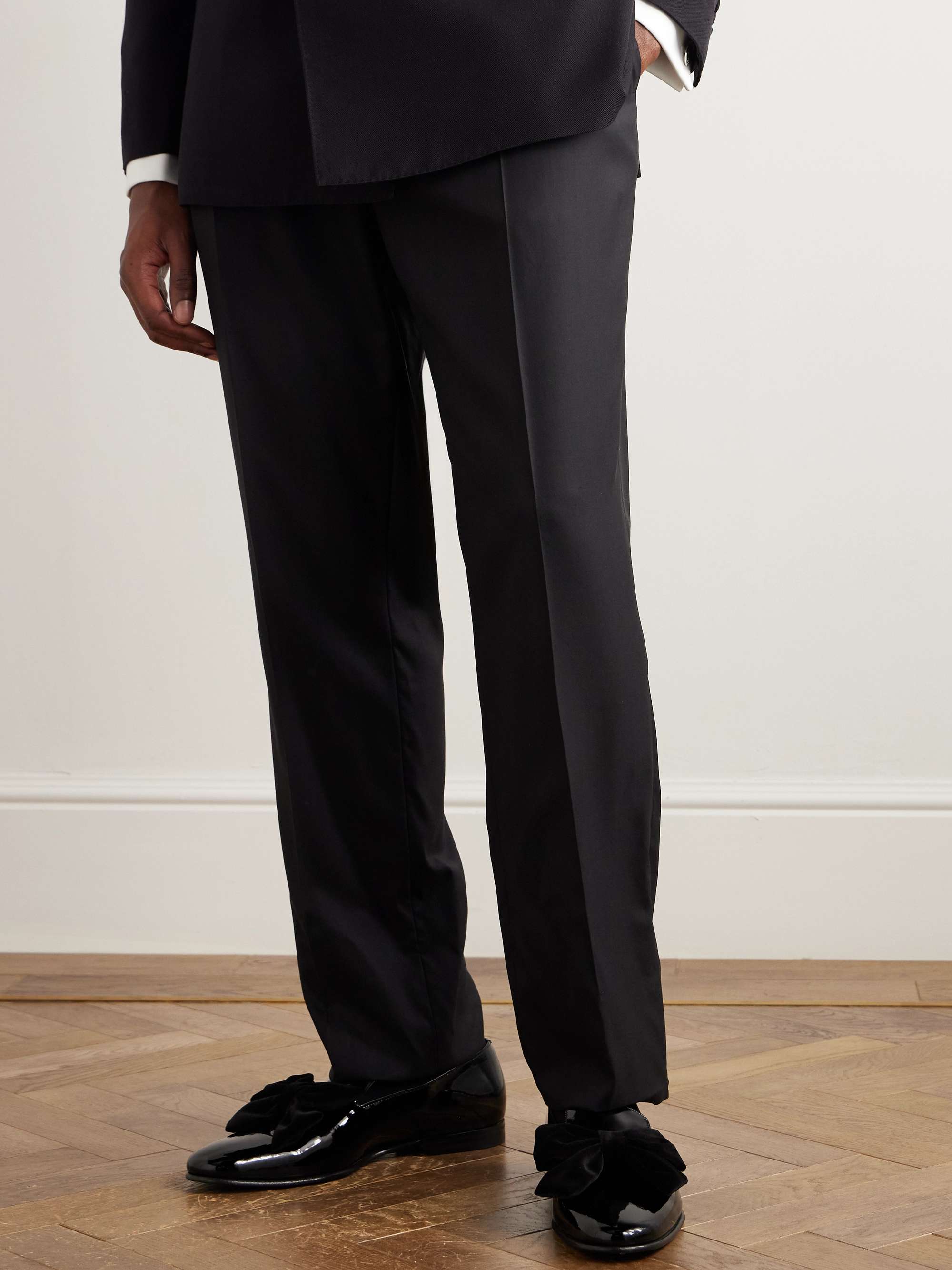 MANOLO BLAHNIK 