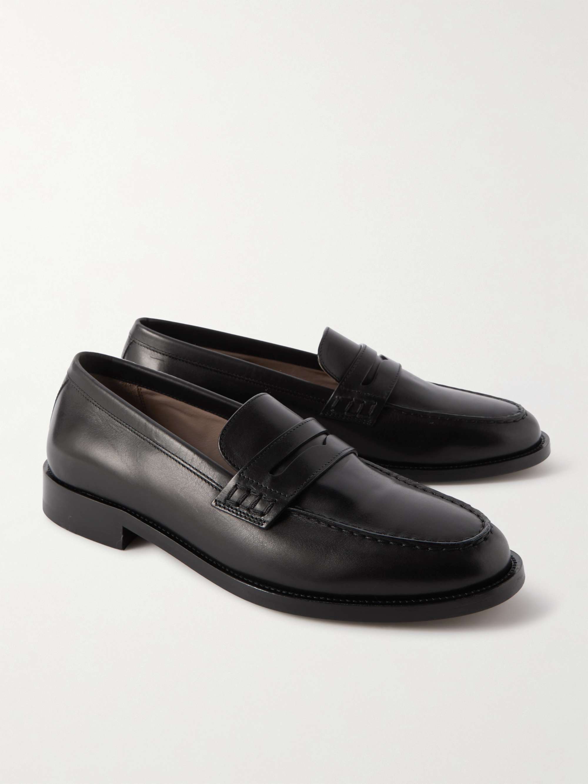 MANOLO BLAHNIK 
