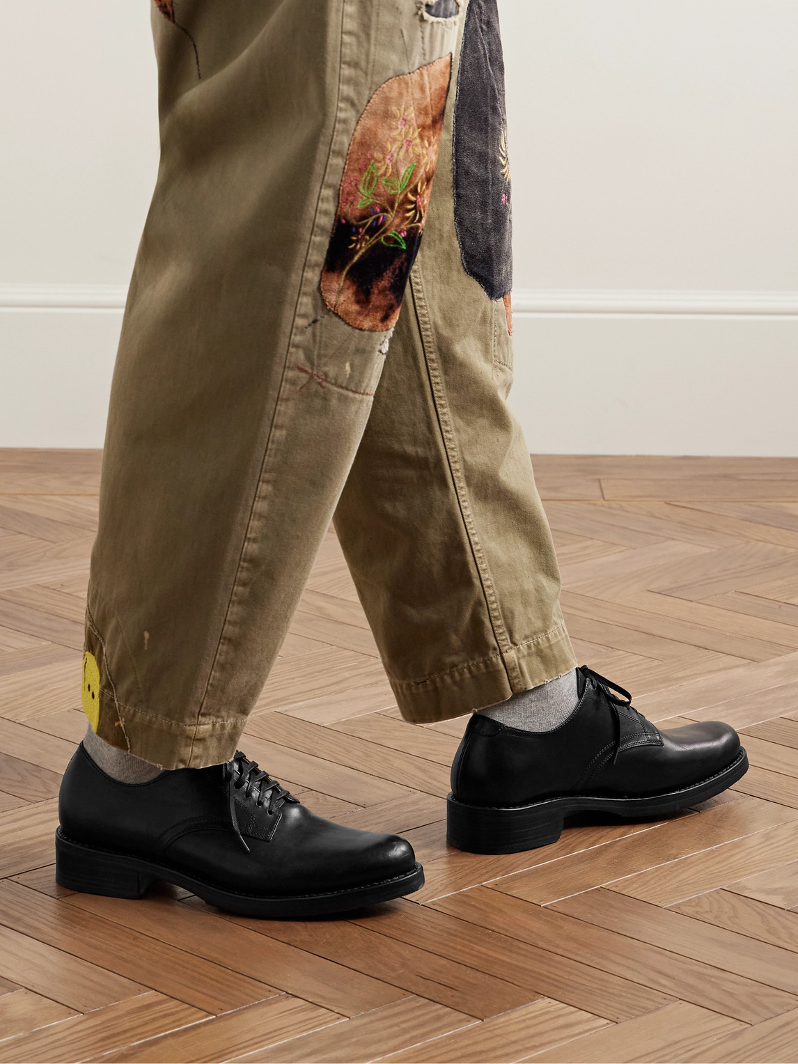 VISVIM GALVIN LOGO-DETAILED LEATHER DERBY SHOES