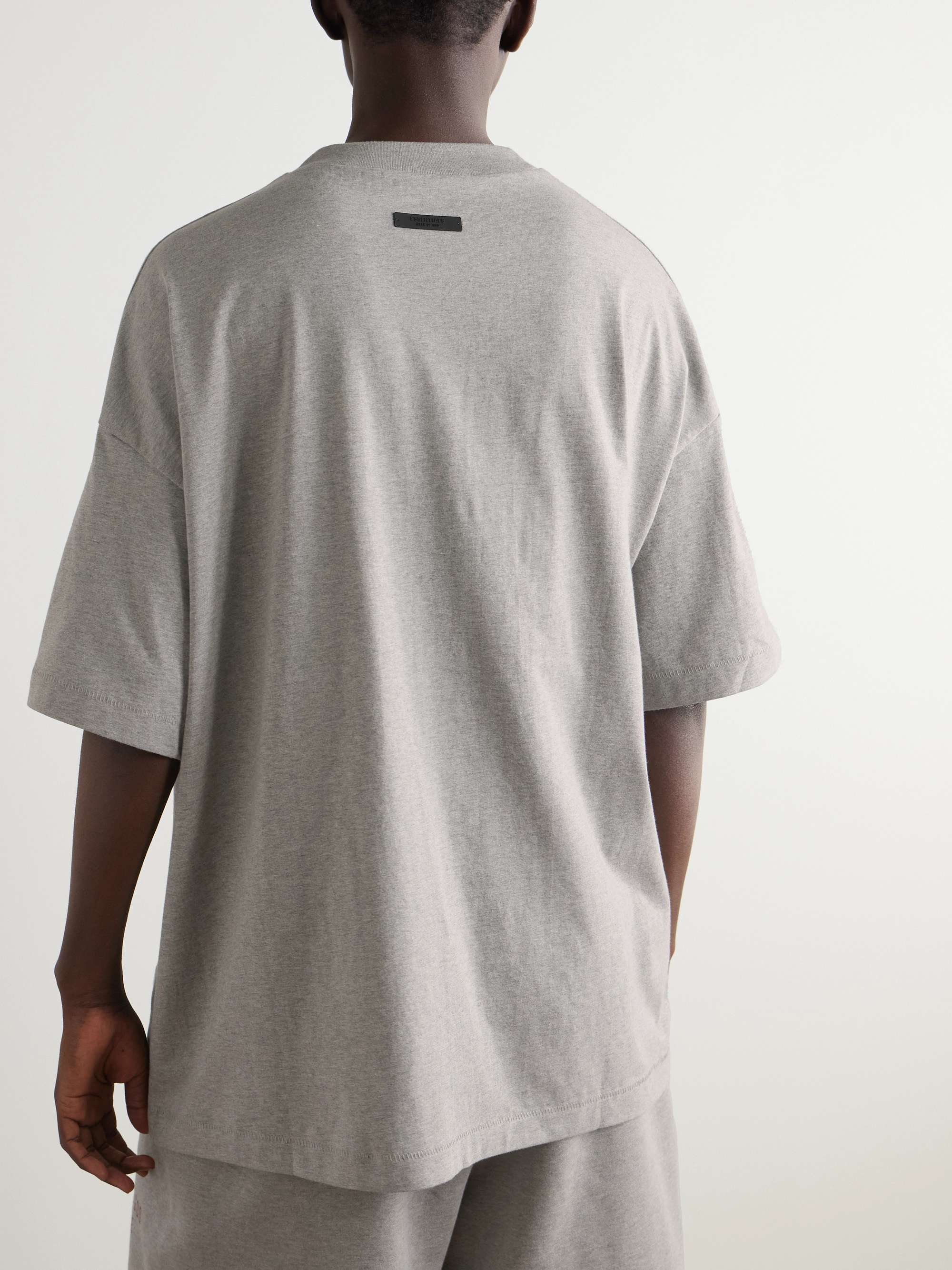 FEAR OF GOD ESSENTIALS 