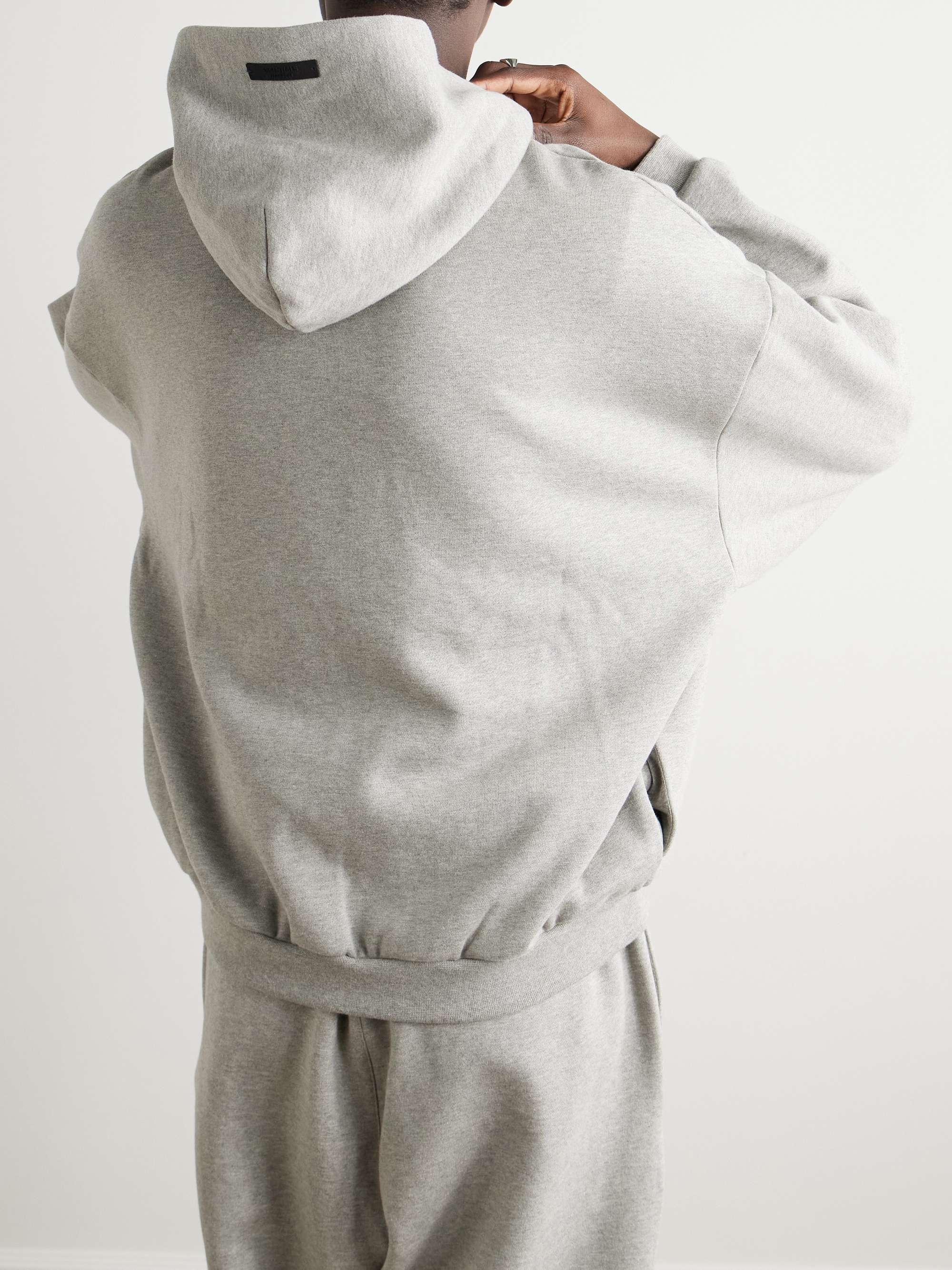 FEAR OF GOD ESSENTIALS 