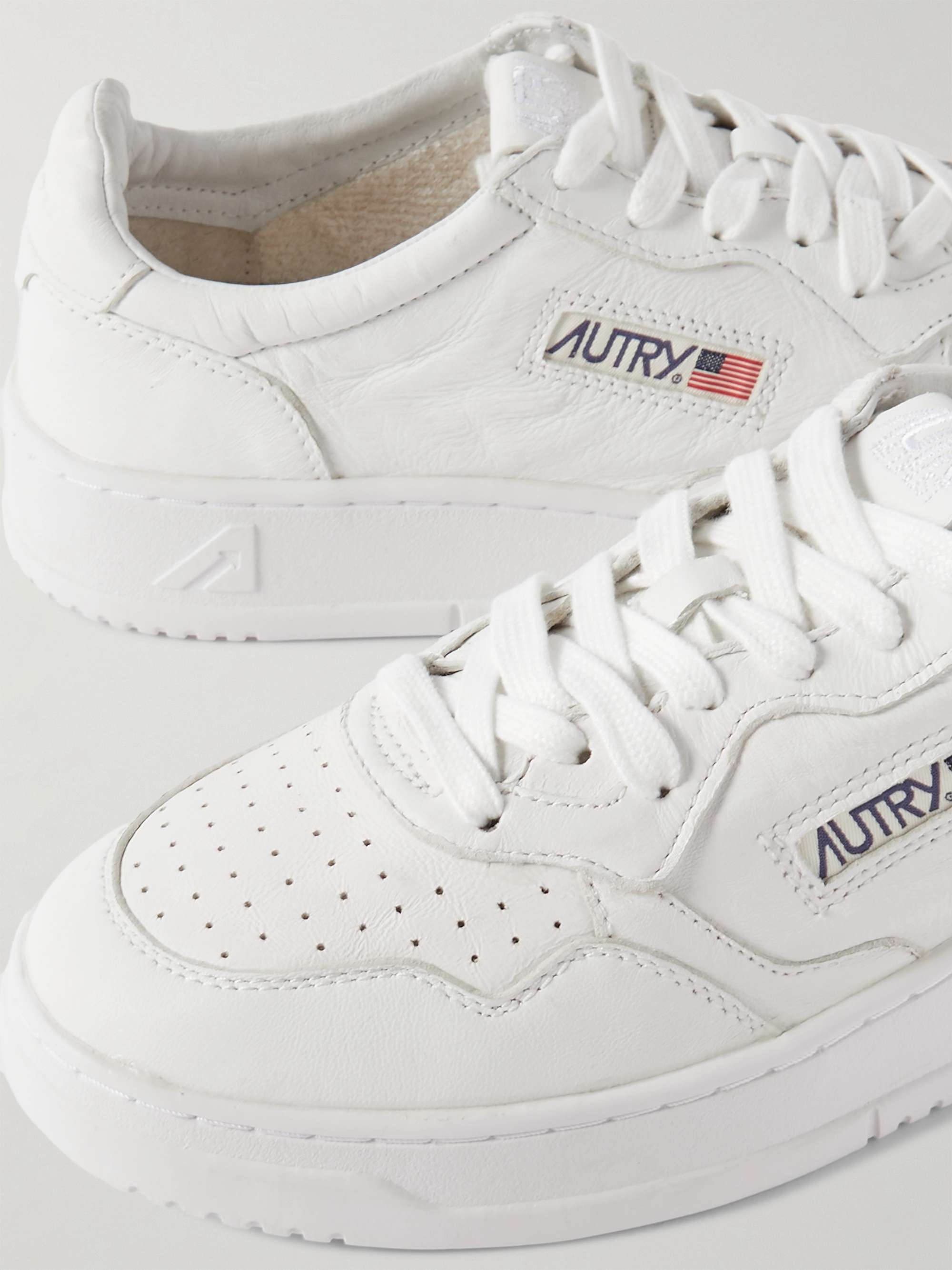 AUTRY 