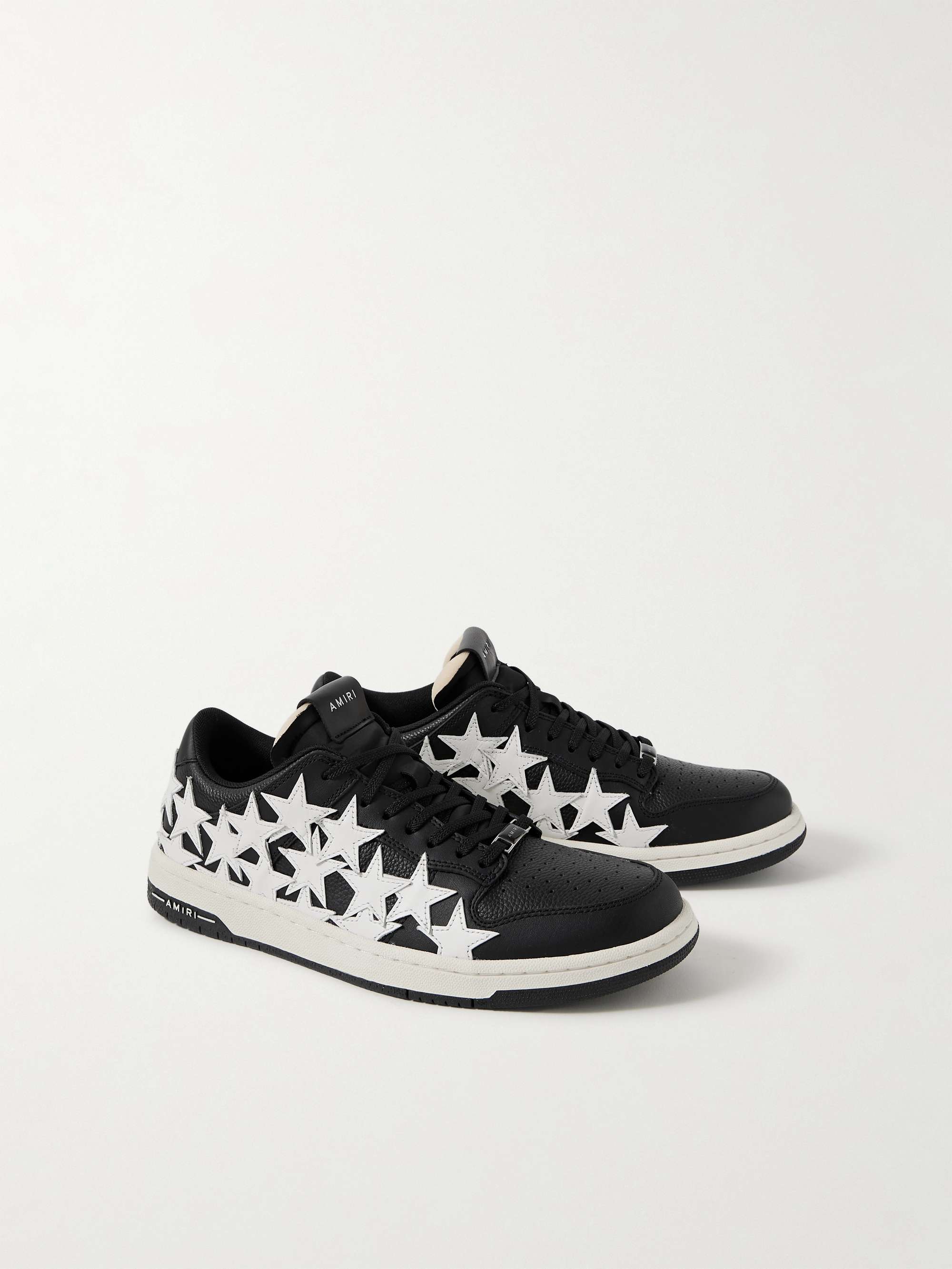 Nike sneakers with stars online