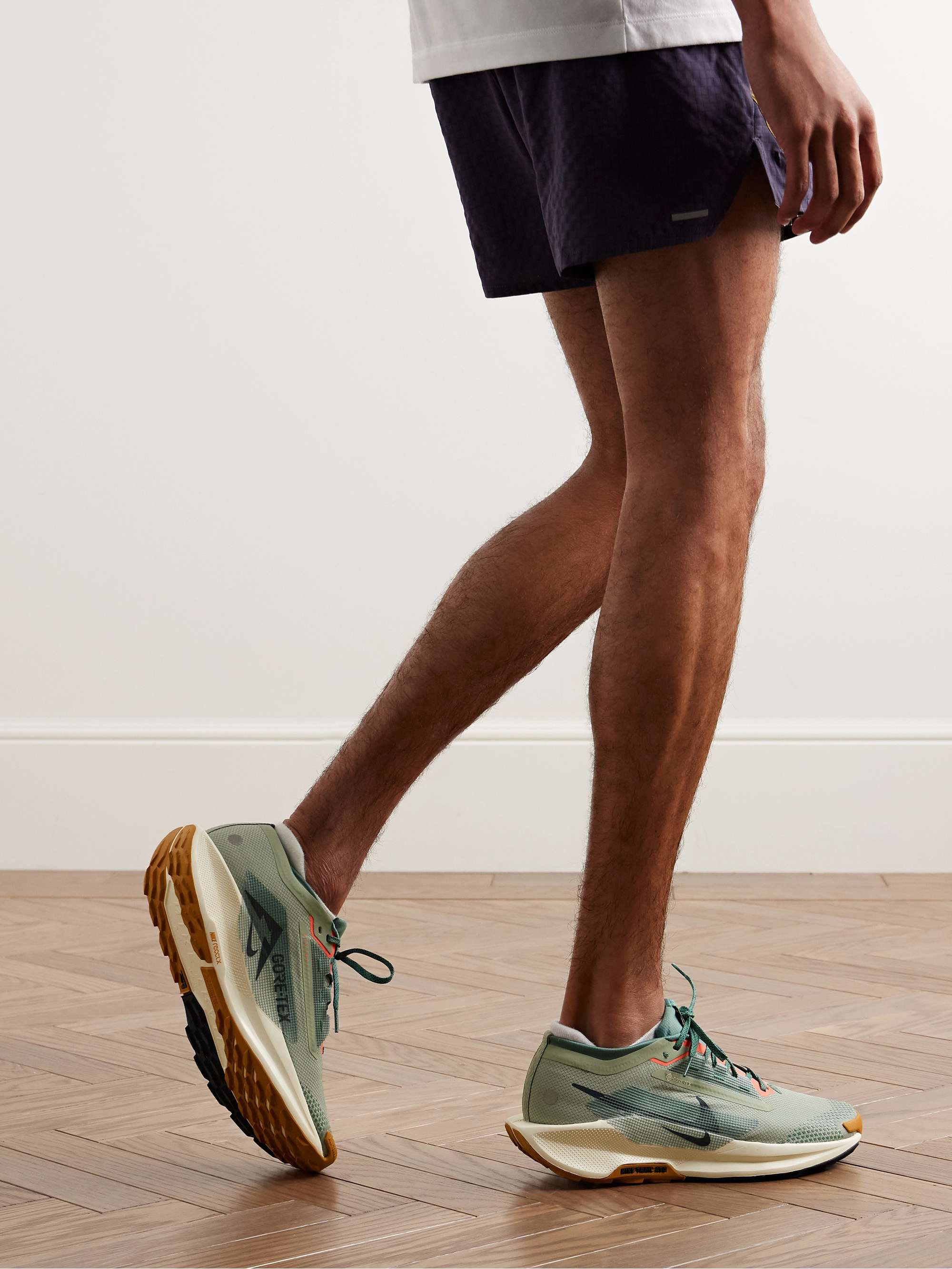NIKE RUNNING 