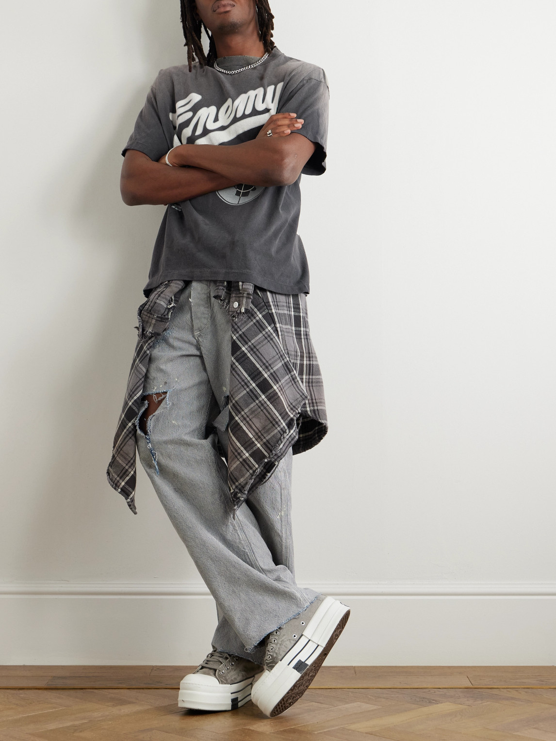 Saint Mxxxxxx Saint Enemy Short Sleeves T-shirt In Gray