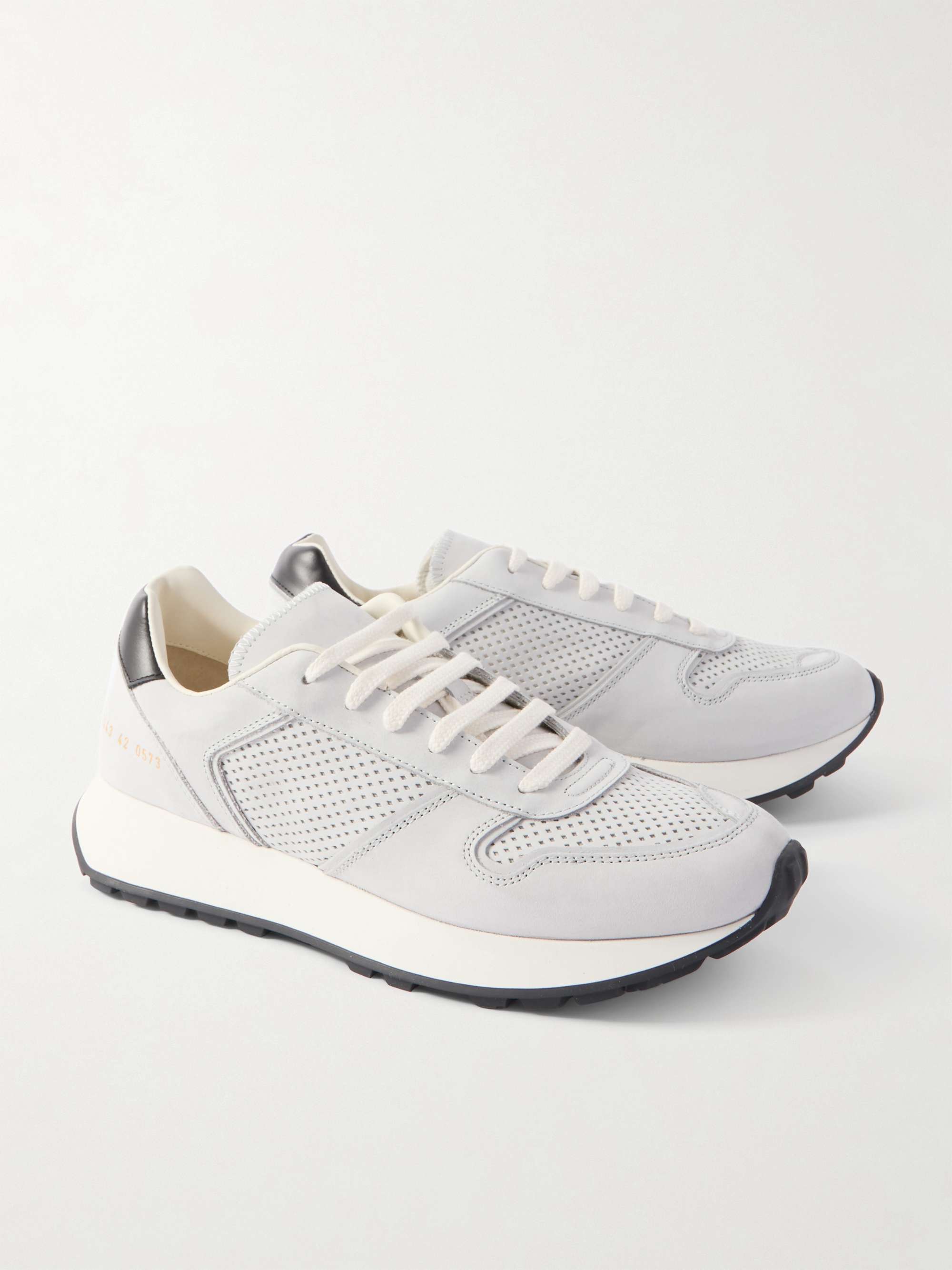 COMMON PROJECTS 