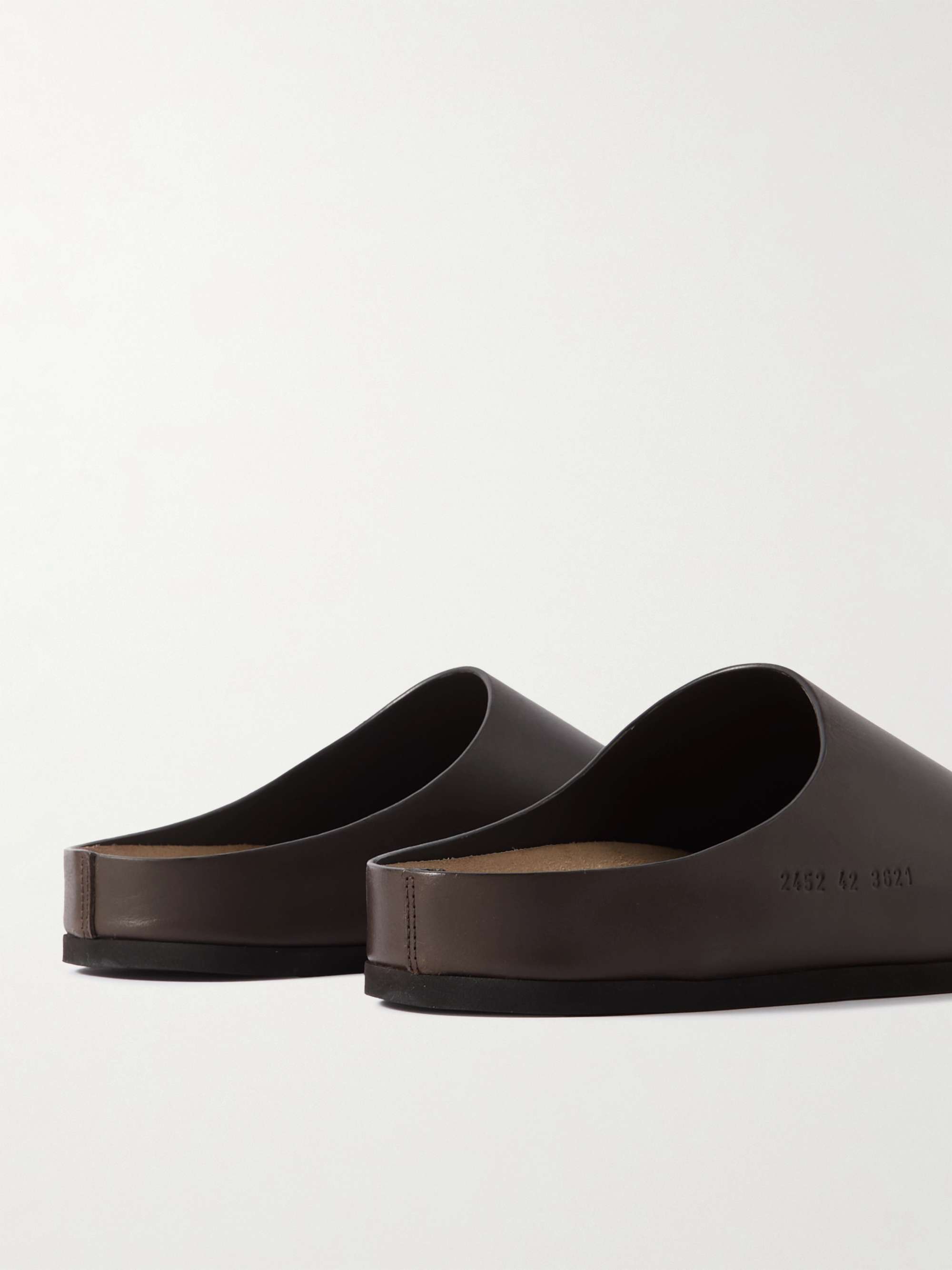 COMMON PROJECTS 