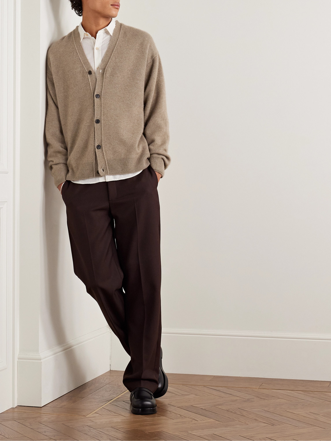 AURALEE CASHMERE CARDIGAN