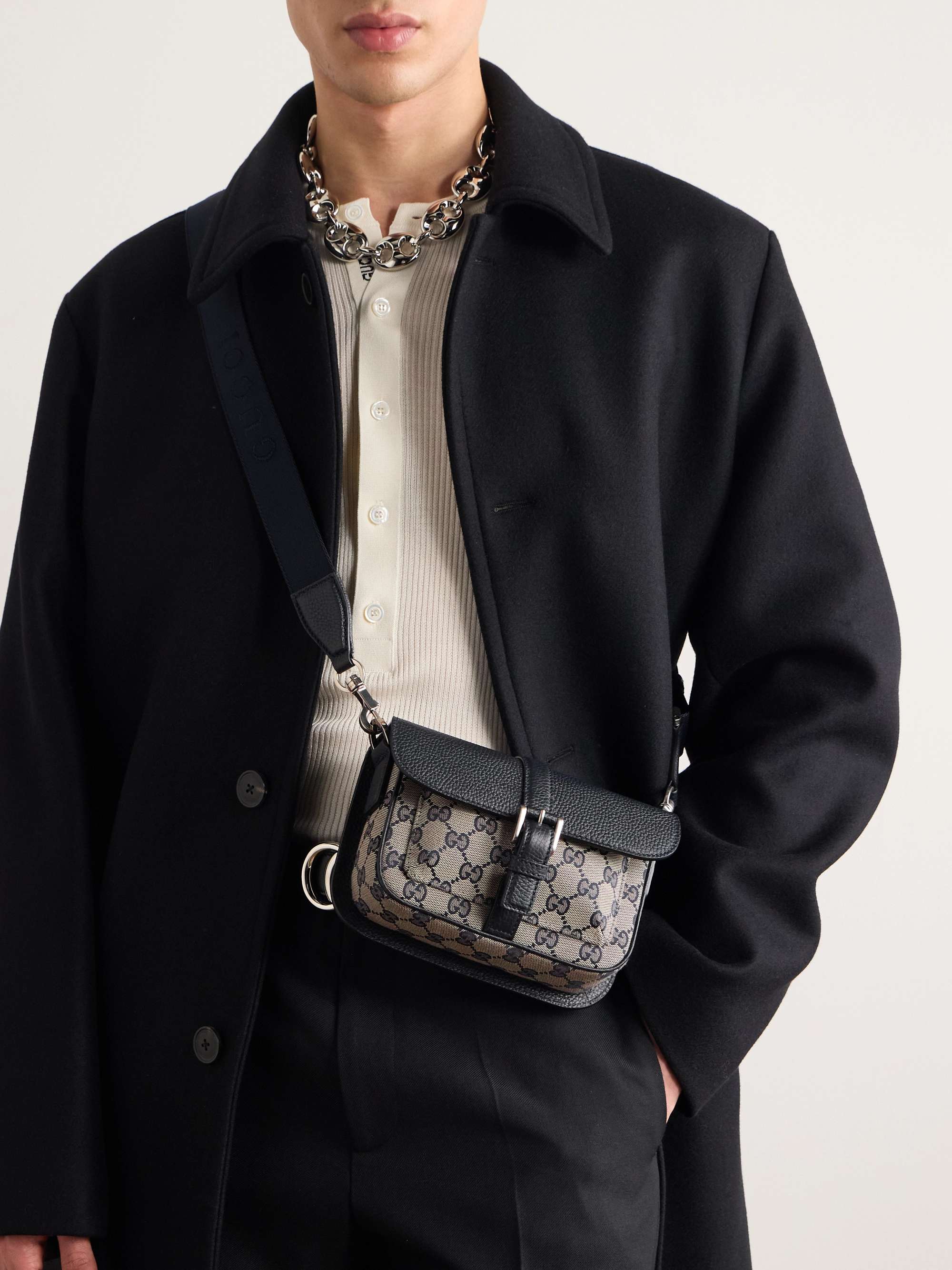 【GUCCI】コーティングキャンバス ショルダ―バッグ レザー GUCCI コーティングキャンバス ショルダ―バッグ レザートリム