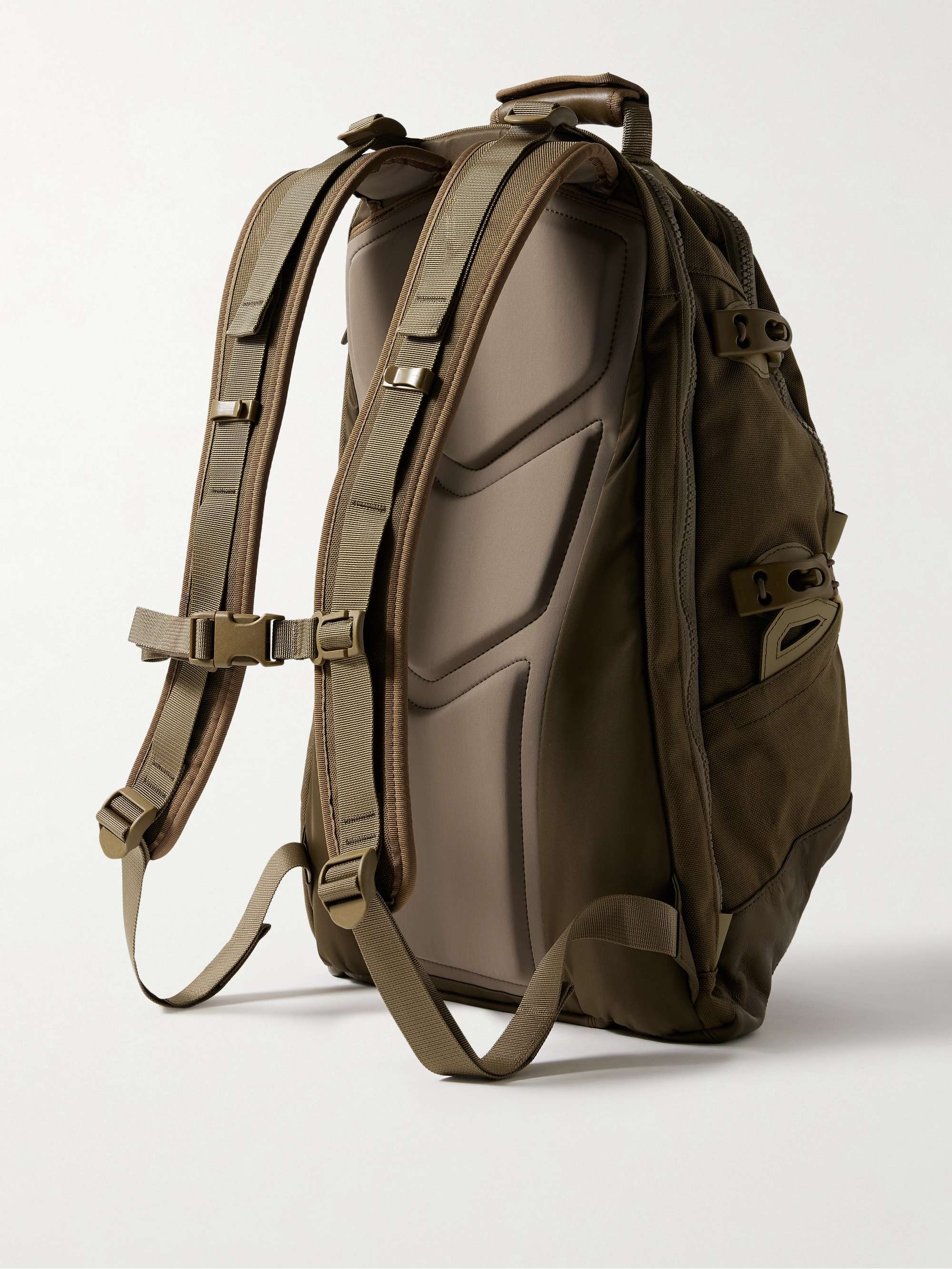 VISVIM 