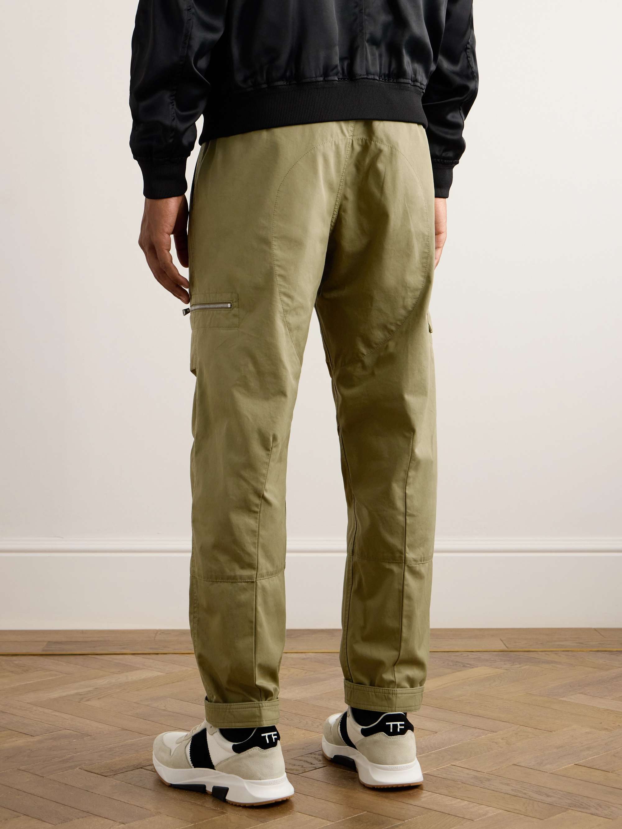 TOM FORD 