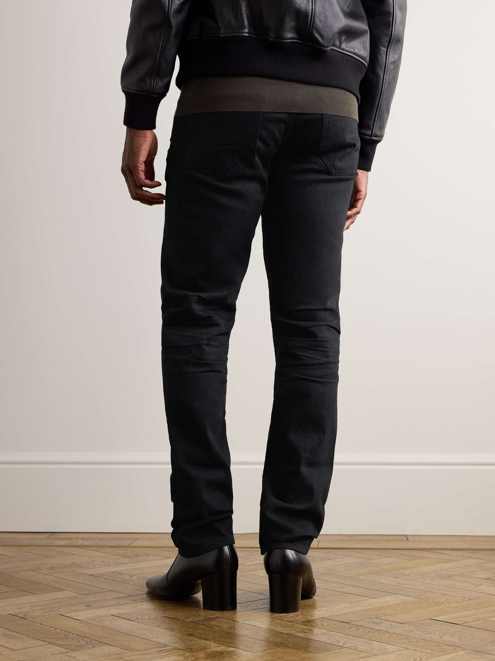 TOM FORD 