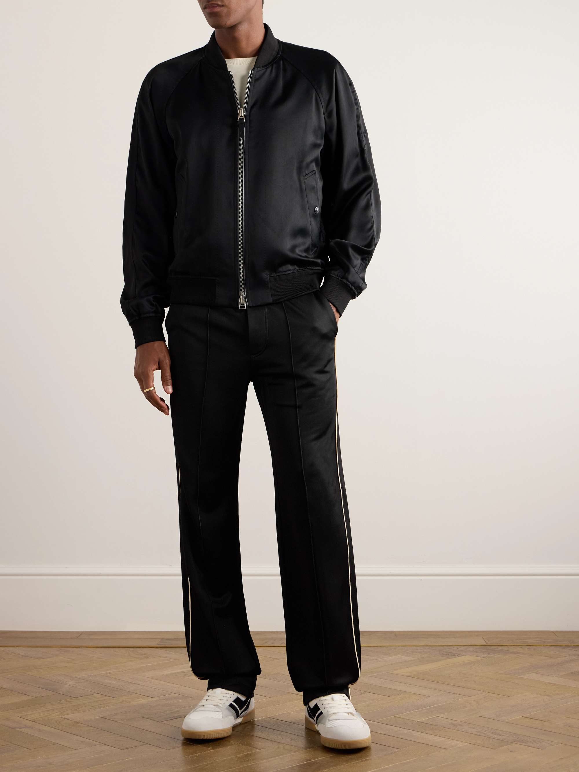 TOM FORD 