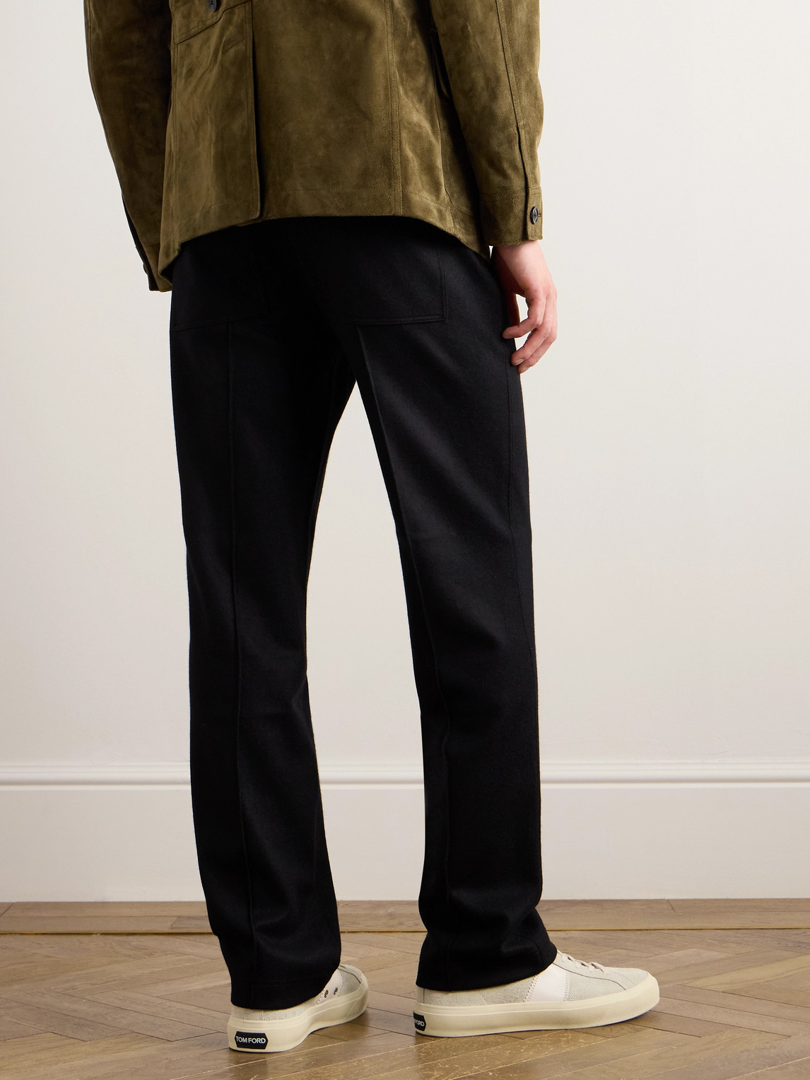 Straight-Leg Pleated Cashmere Sweatpants - Men | Image | 3