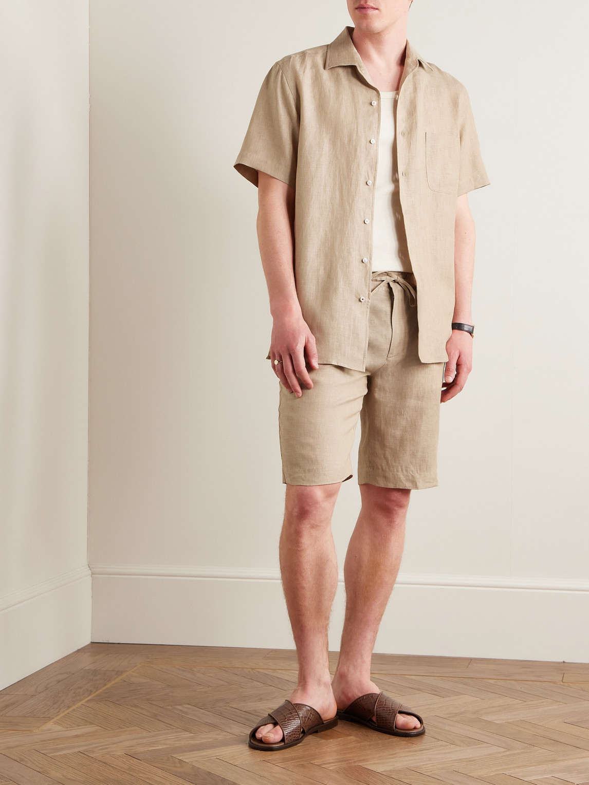 Shop Loro Piana Straight-leg Linen Drawstring Bermuda Shorts In Neutrals