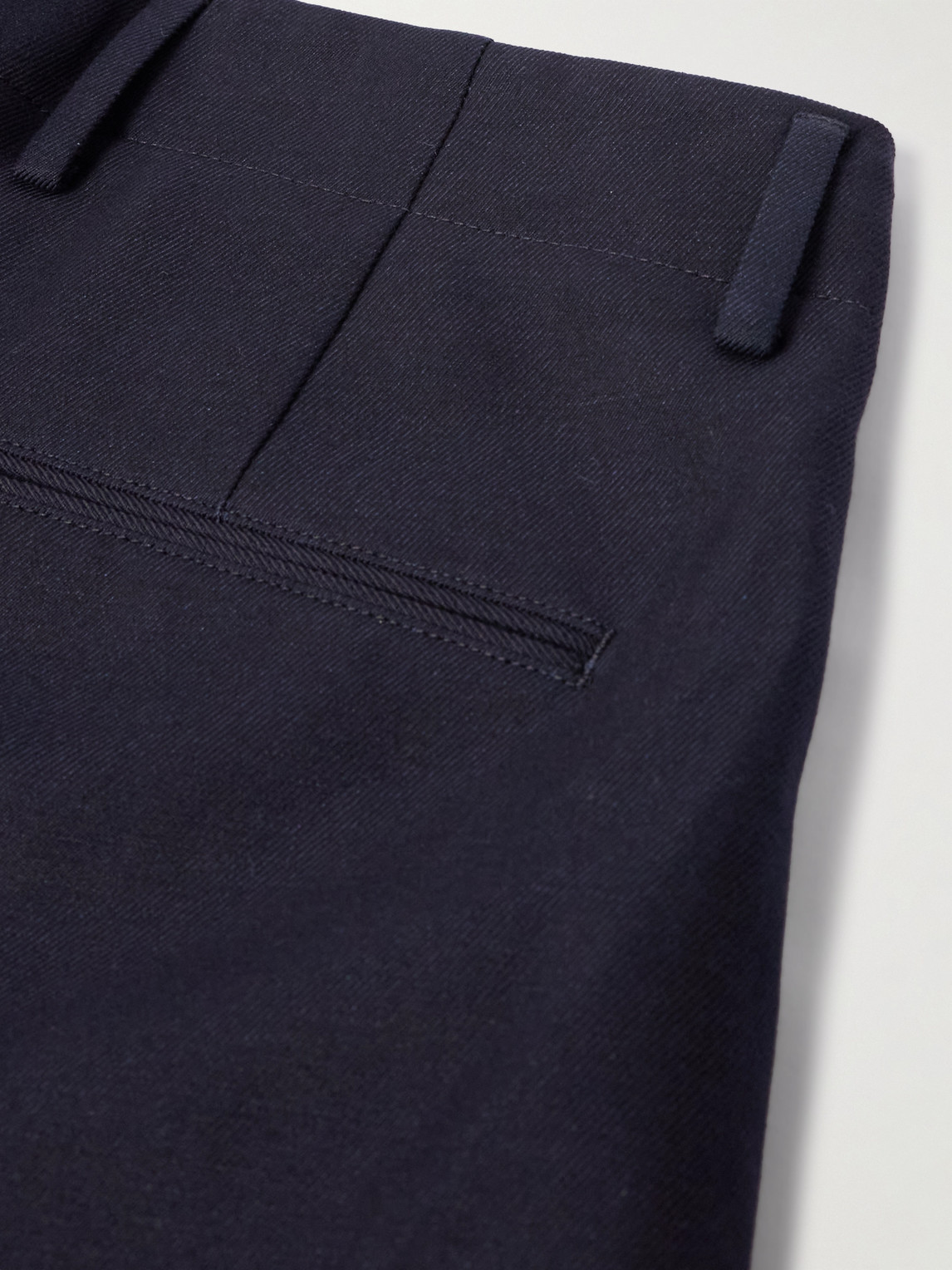 Loro Piana Joetsu Straight-leg Pleated Cotton And Linen-blend Twill Bermuda Shorts In Blue