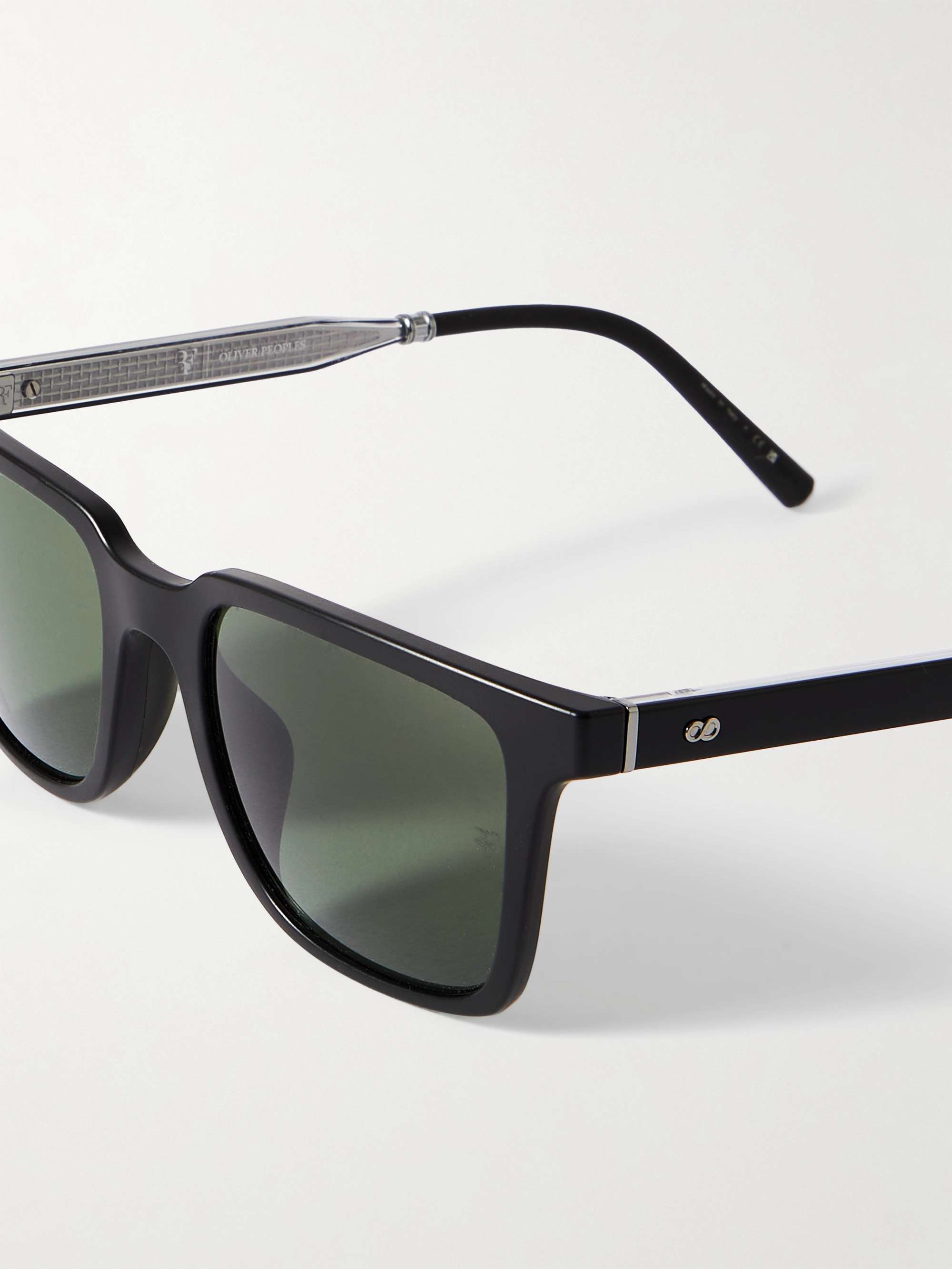 OLIVER PEOPLES 