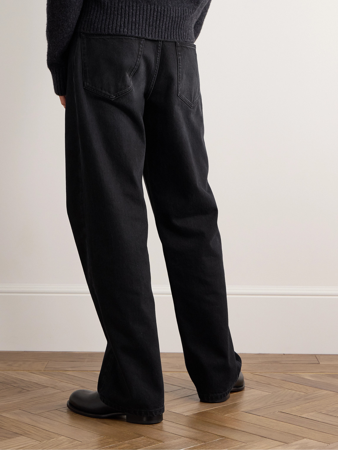 The Row Ross Straight-leg Jeans In Black