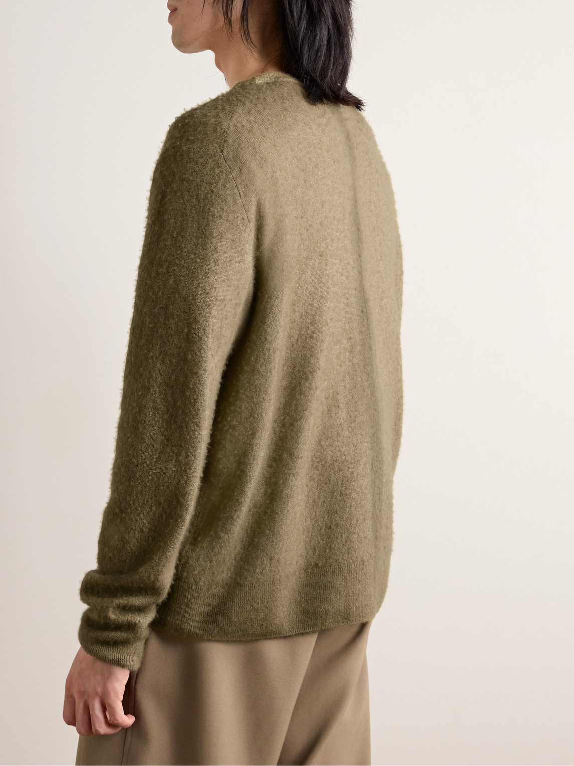 The Row Michael Brushed Cashmere And Silk-blend Sweater In Green