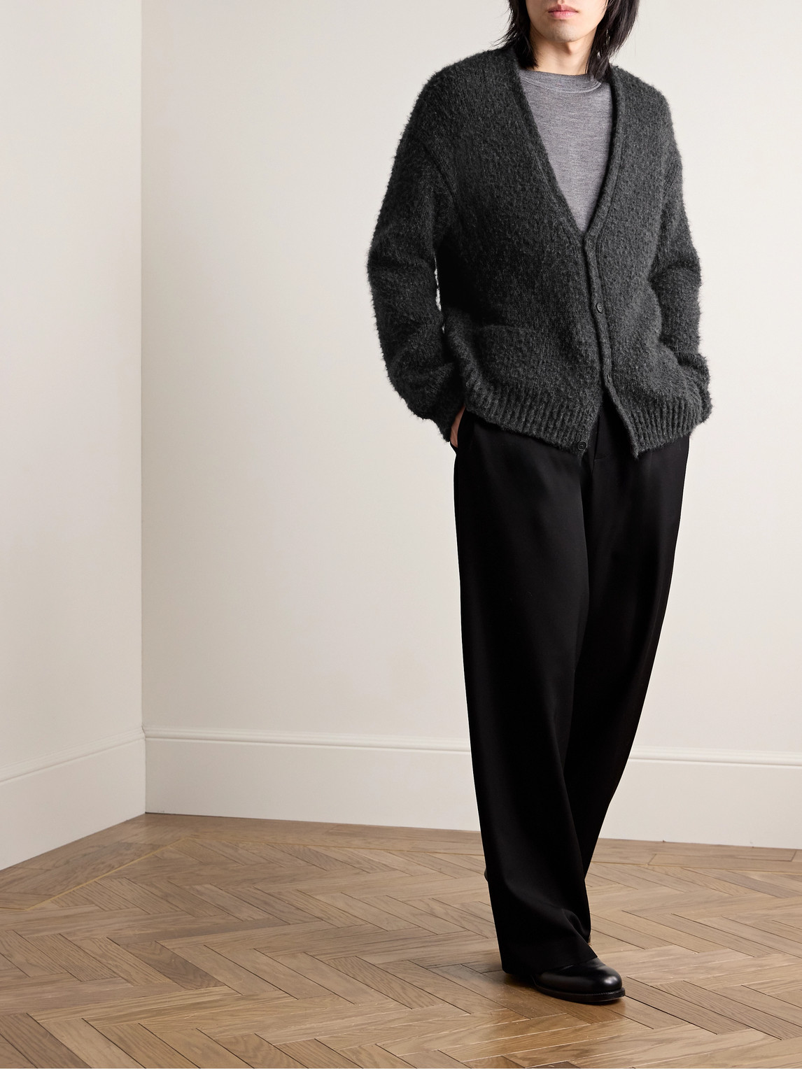 The Row Men's Cashmere Dars Knubby Cardigan In Gray