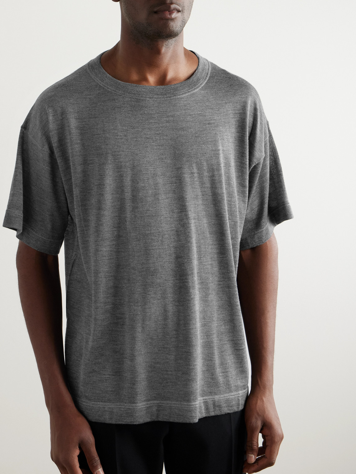 The Row Nico Oversized Cashmere And Silk-blend T-shirt In Gray