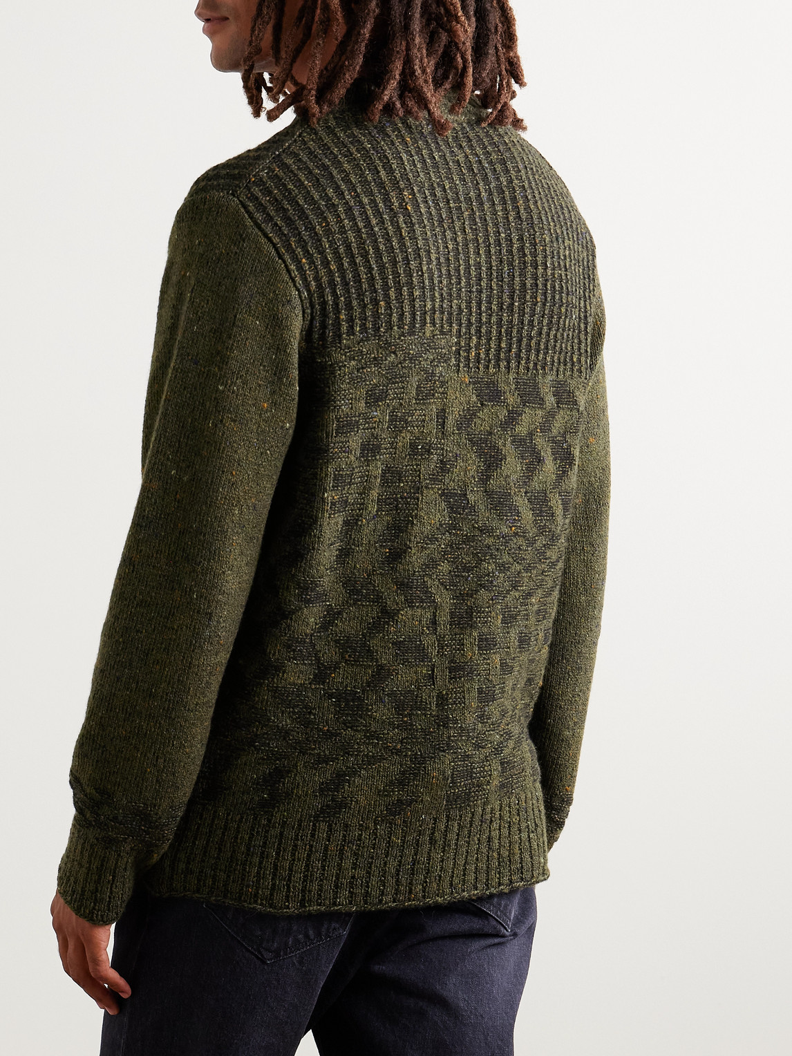 Shop Inis Meain Claiochai Merino Wool And Cashmere-blend Jacquard Sweater In Green