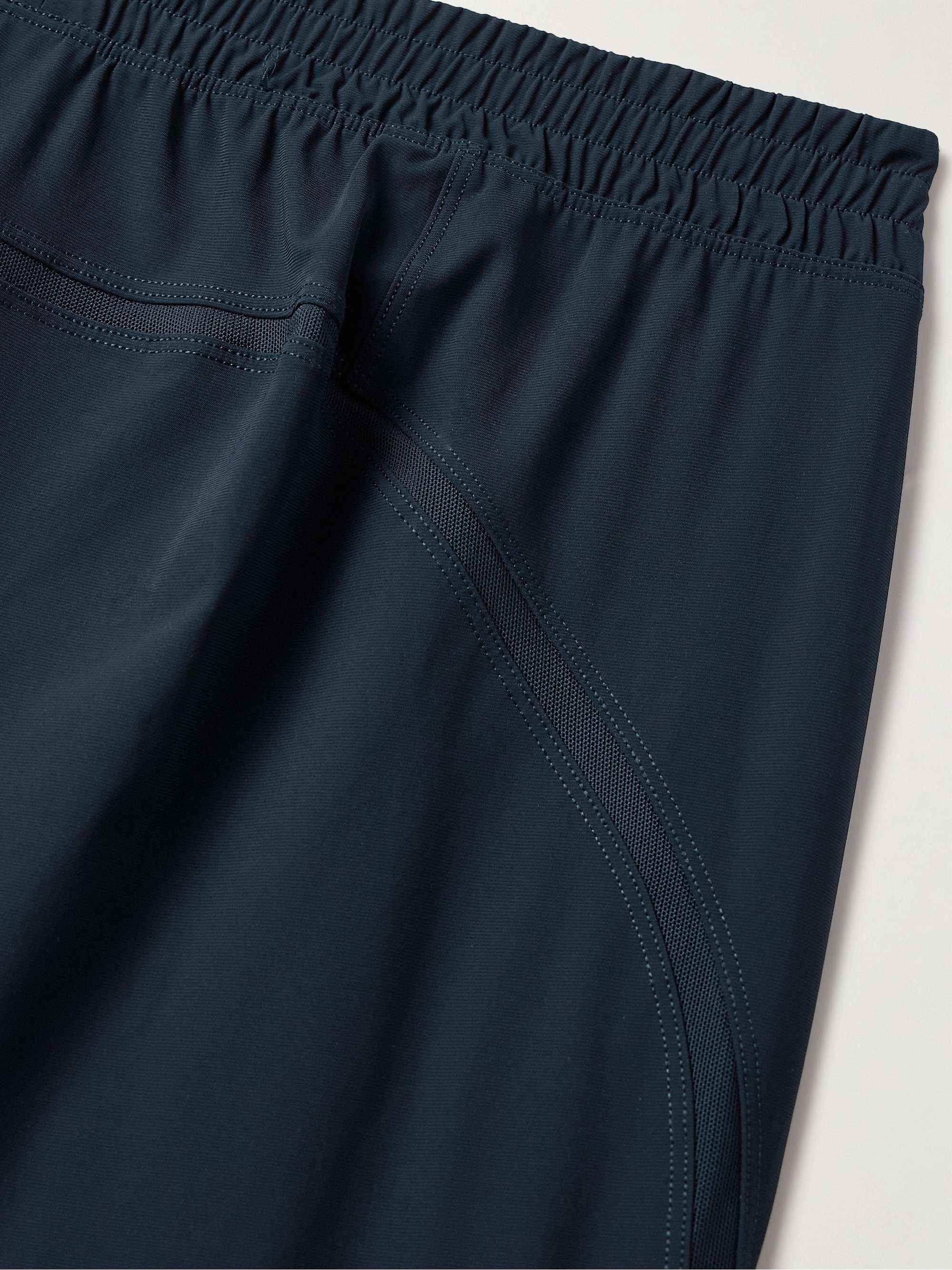 LULULEMON 