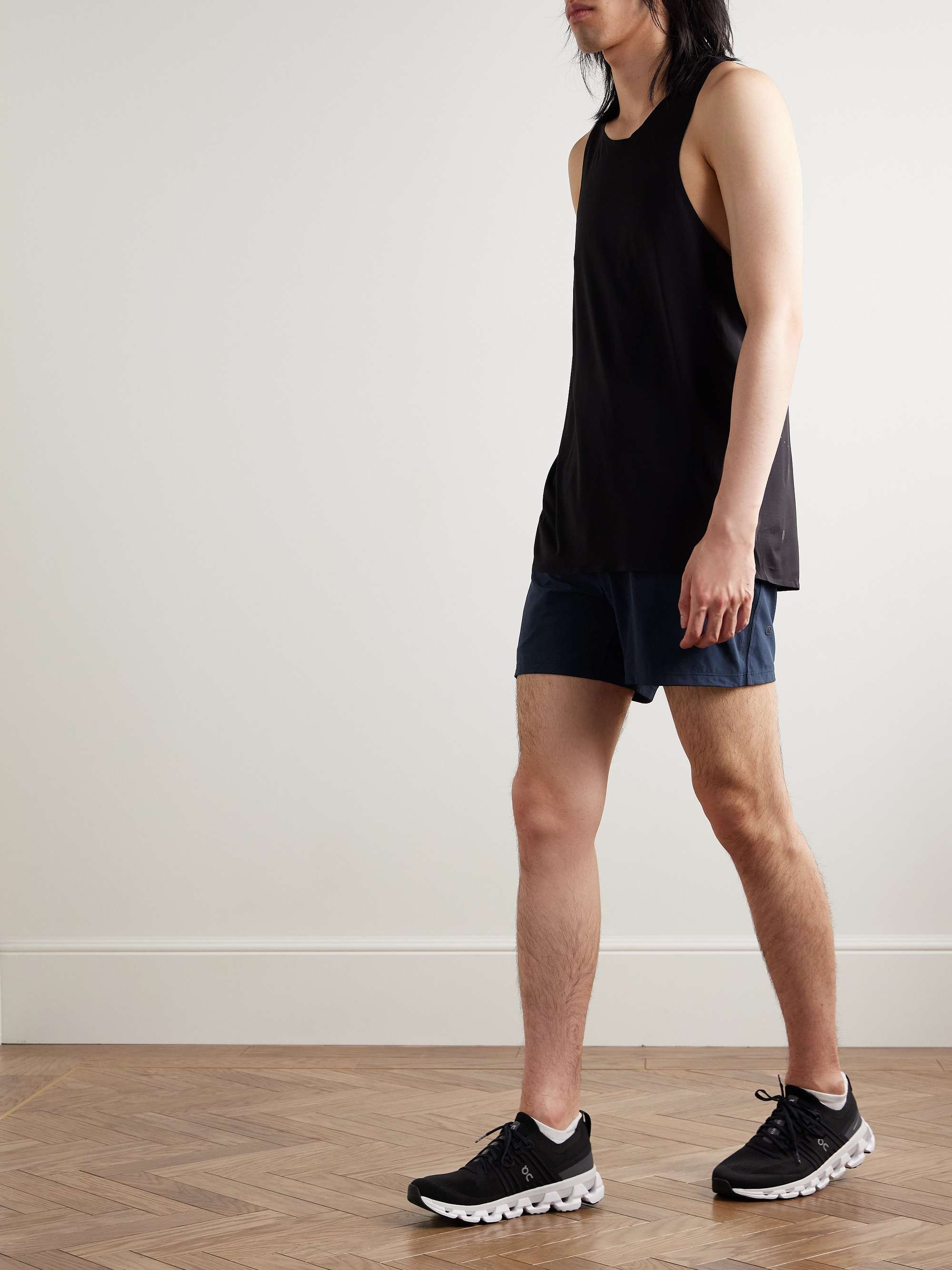 LULULEMON 