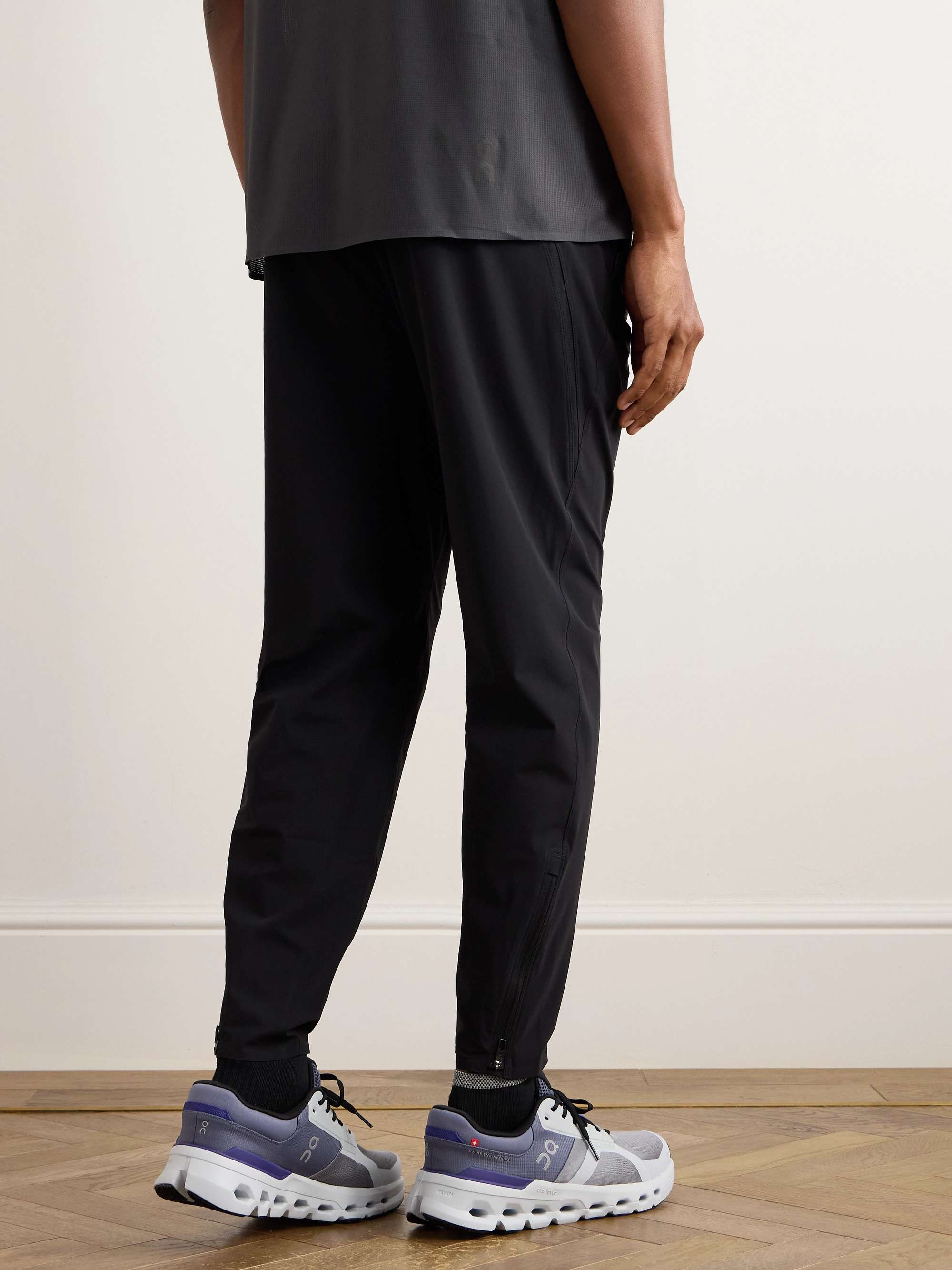 LULULEMON 