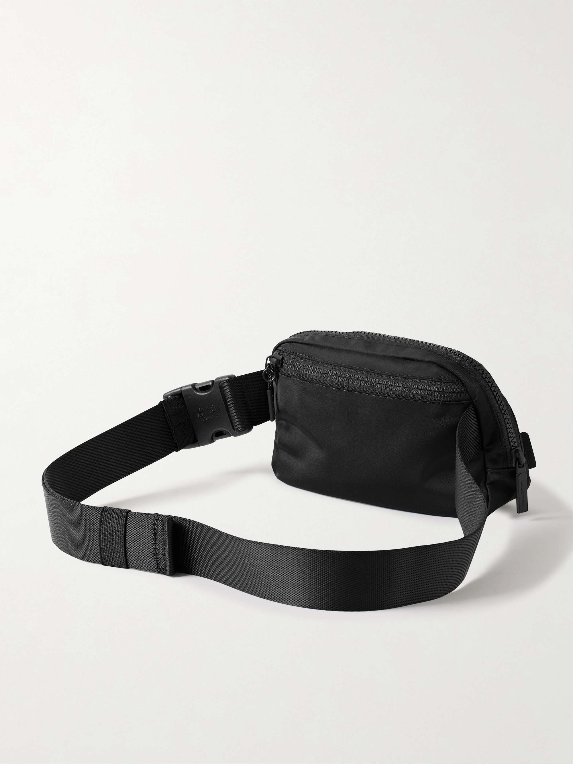 LULULEMON 