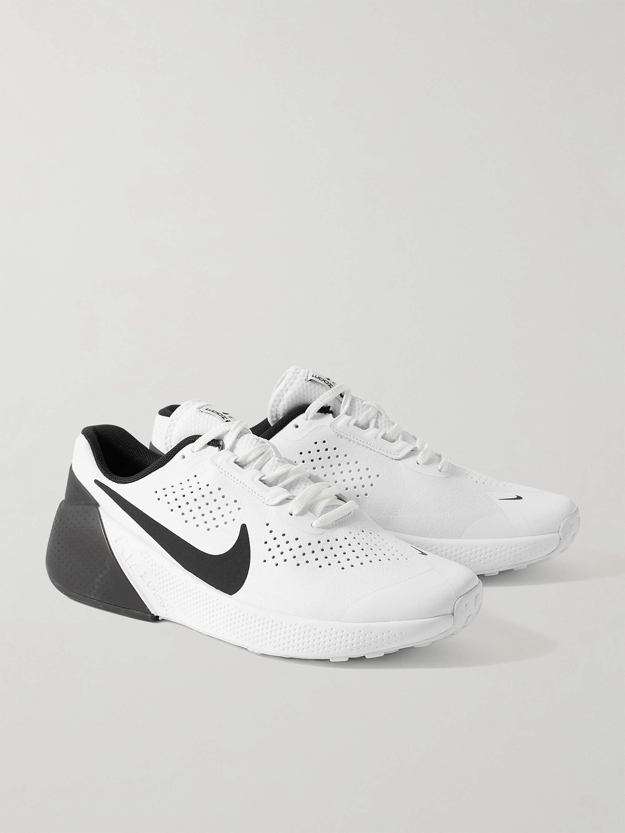 mens nike trsiners