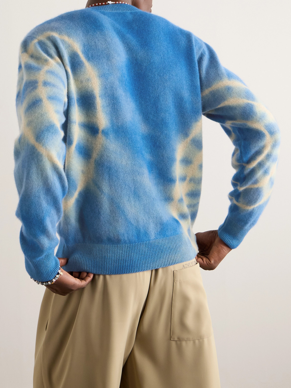 Shop The Elder Statesman Spiral City Tranquility Tie-dyed Cashmere Sweater In Blue