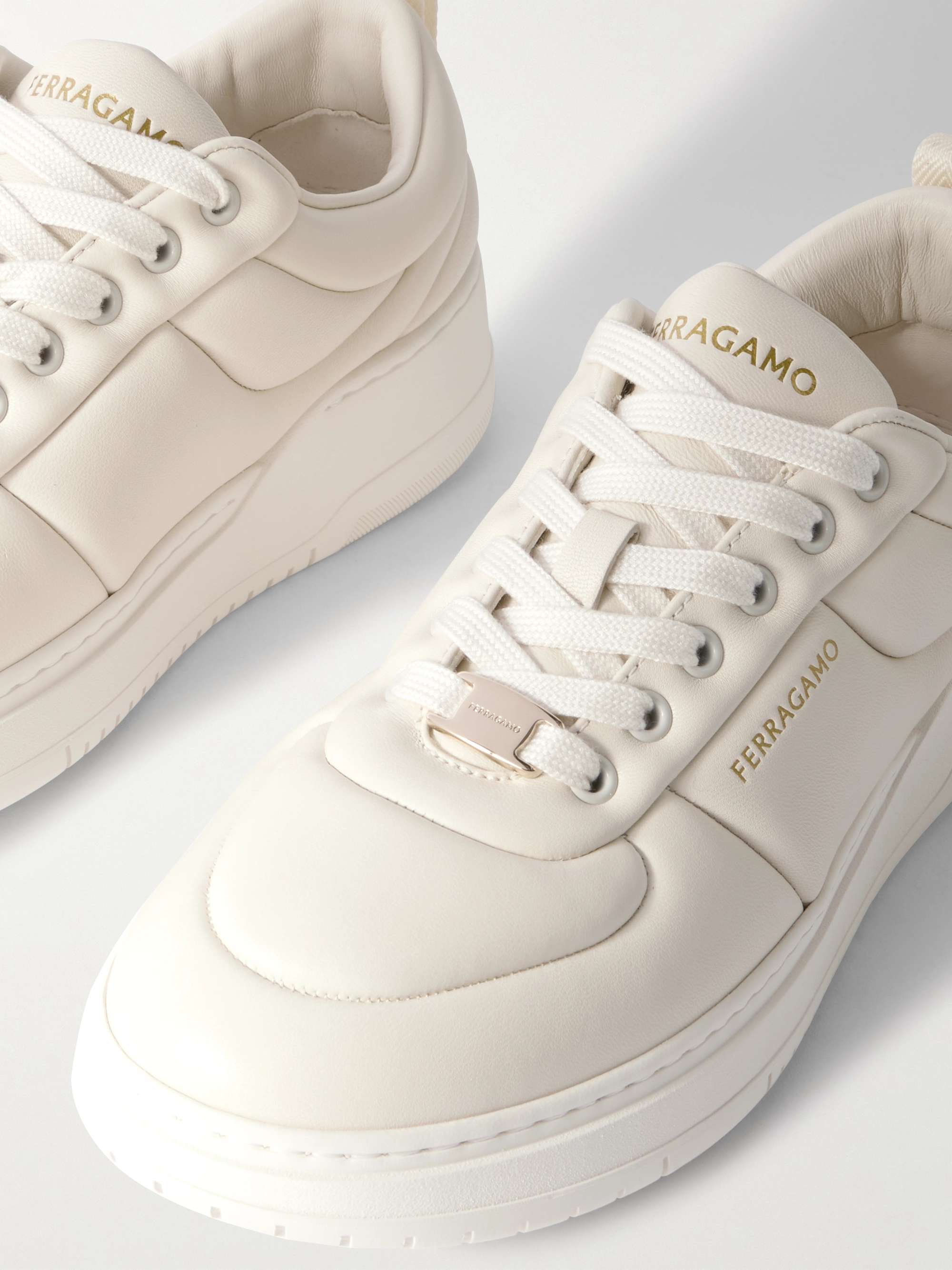 FERRAGAMO 