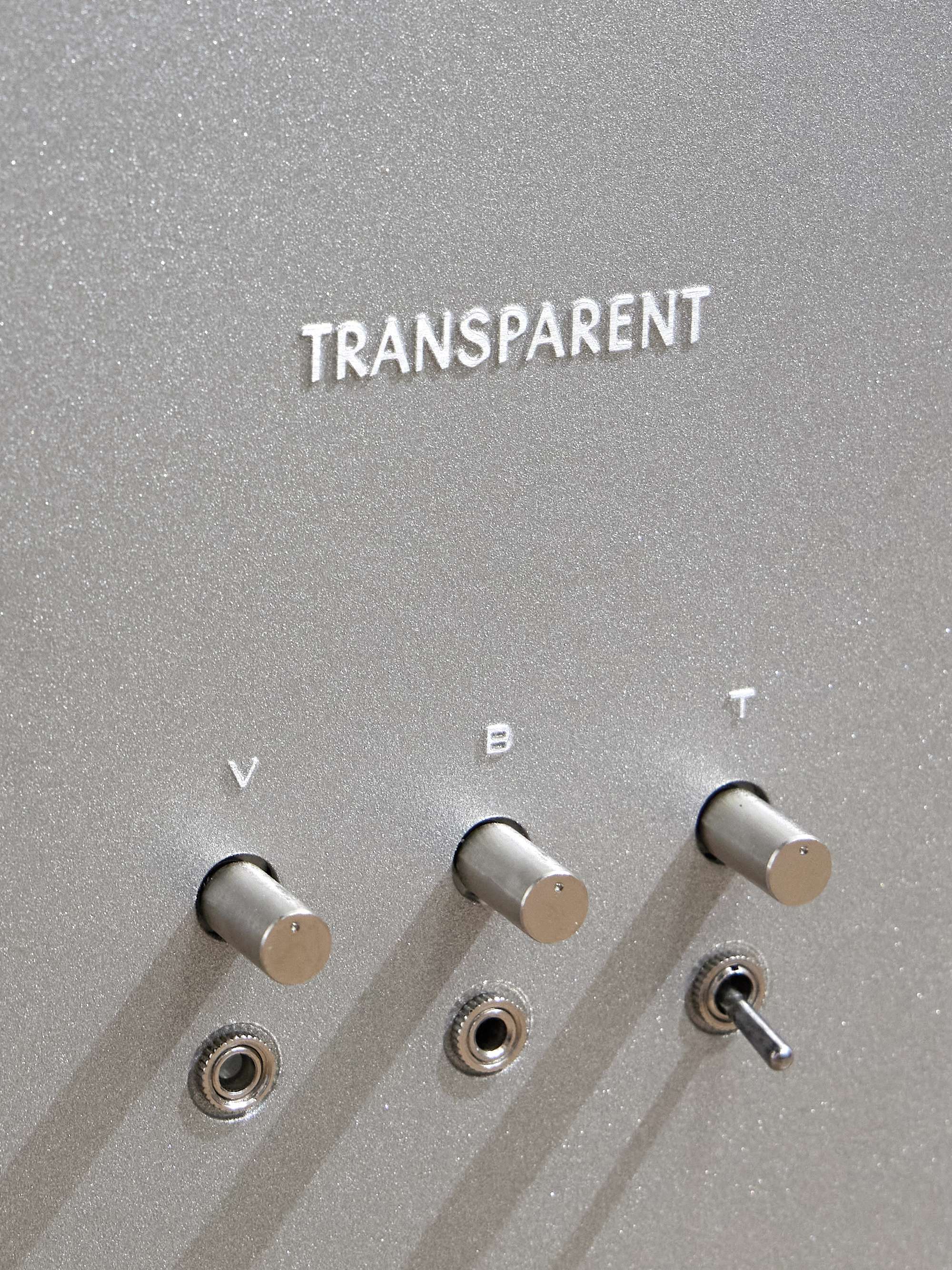 TRANSPARENT SPEAKER 