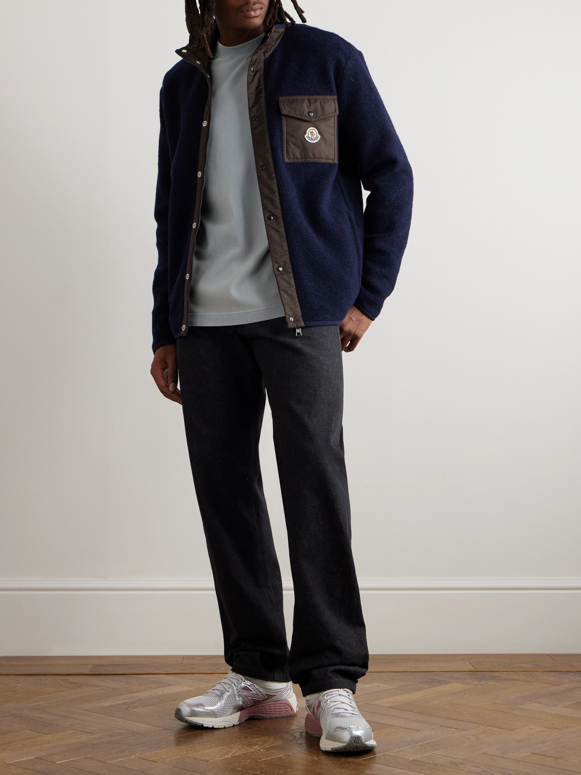 MONCLER STRAIGHT-LEG LOGO-APPLIQUÉD JEANS