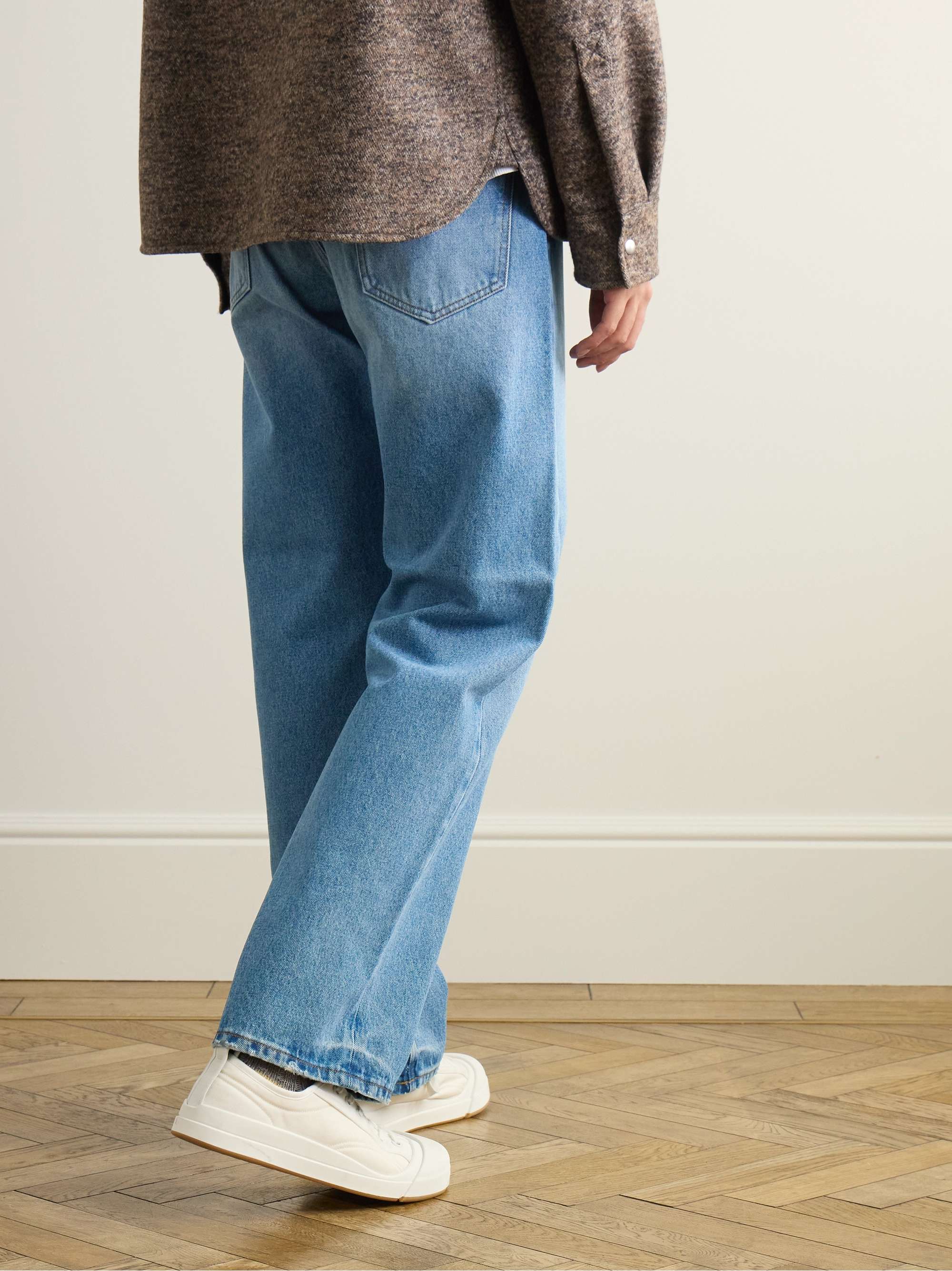 JACQUEMUS 