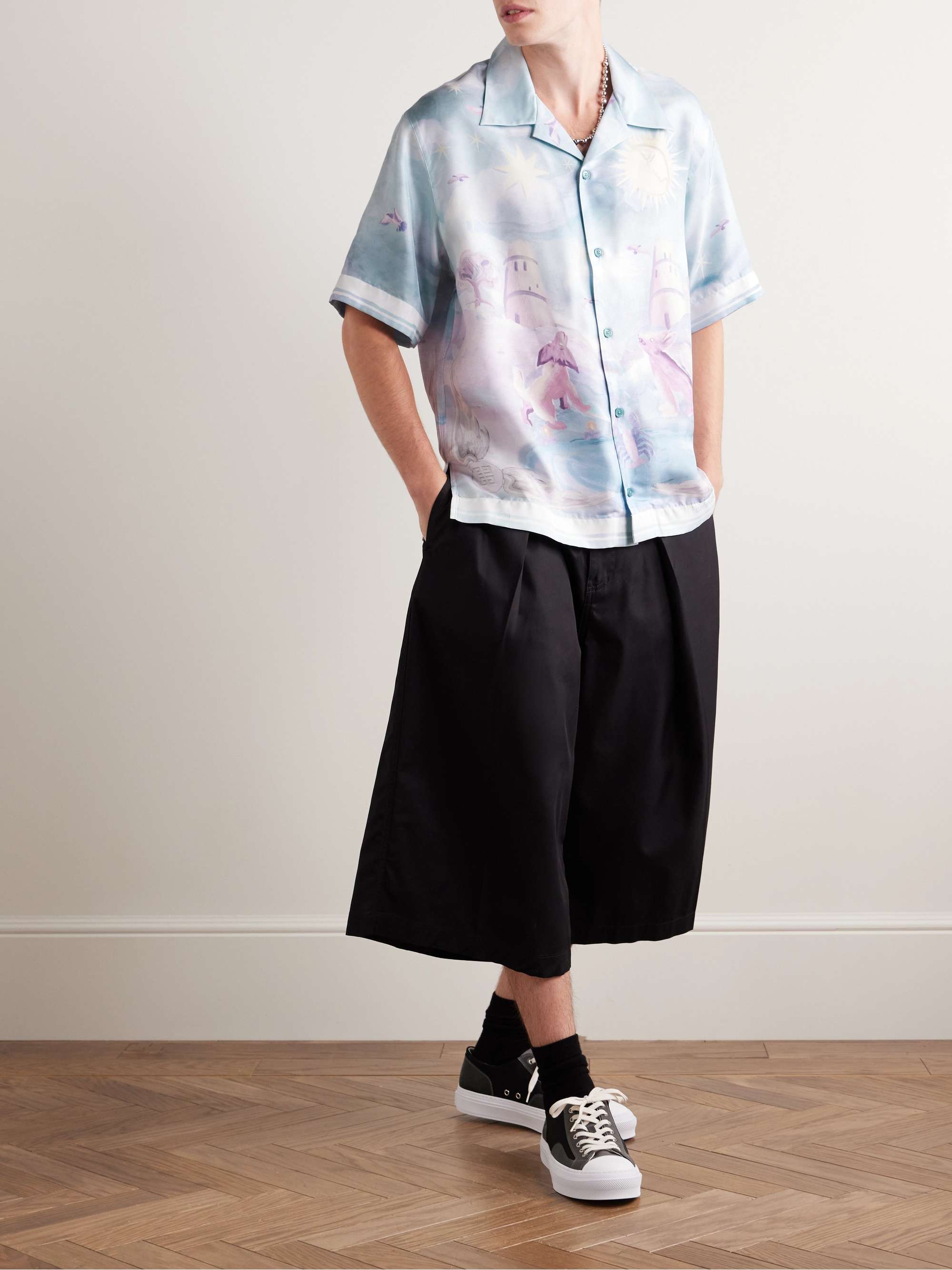 GIVENCHY 