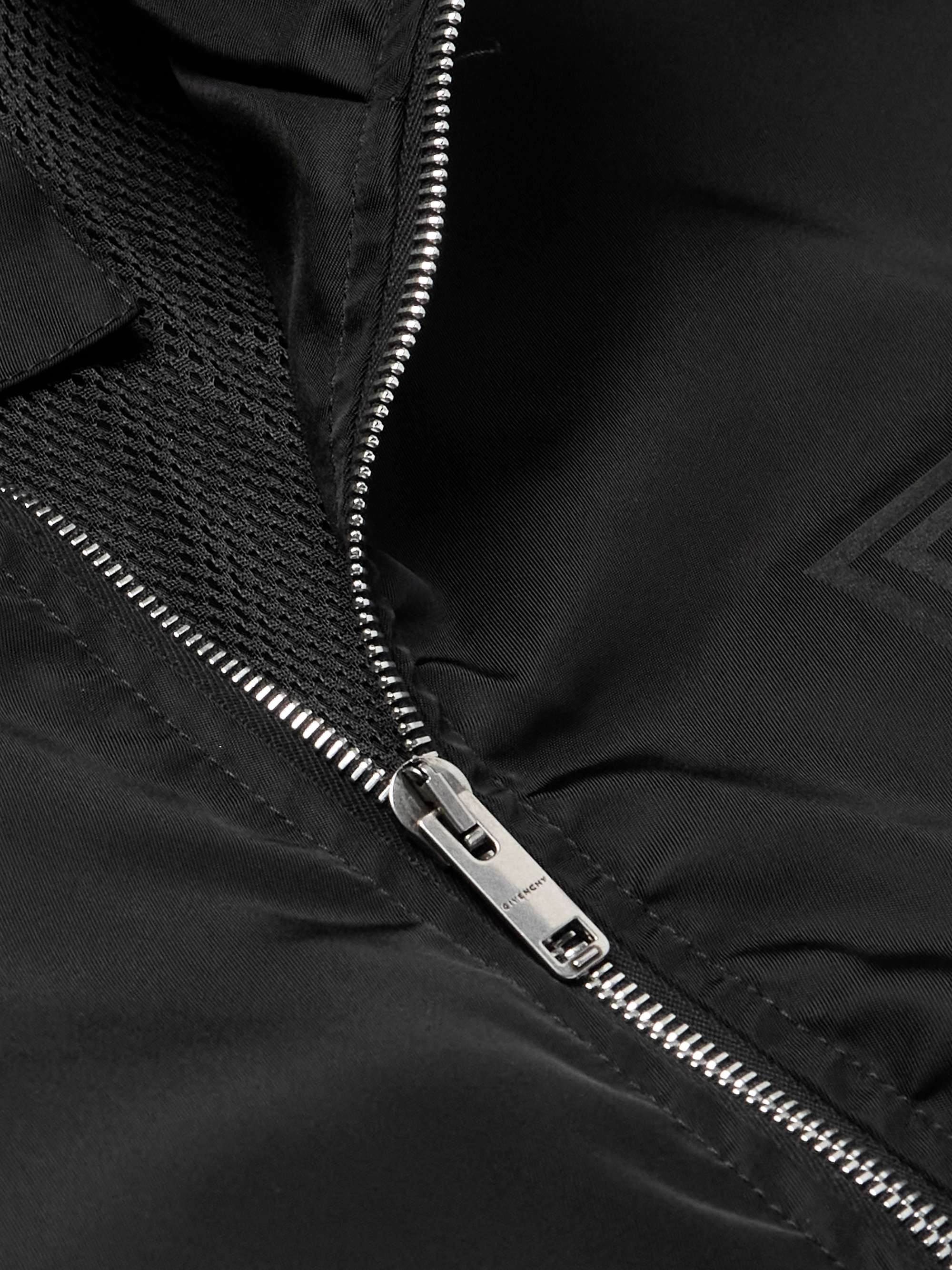 GIVENCHY 