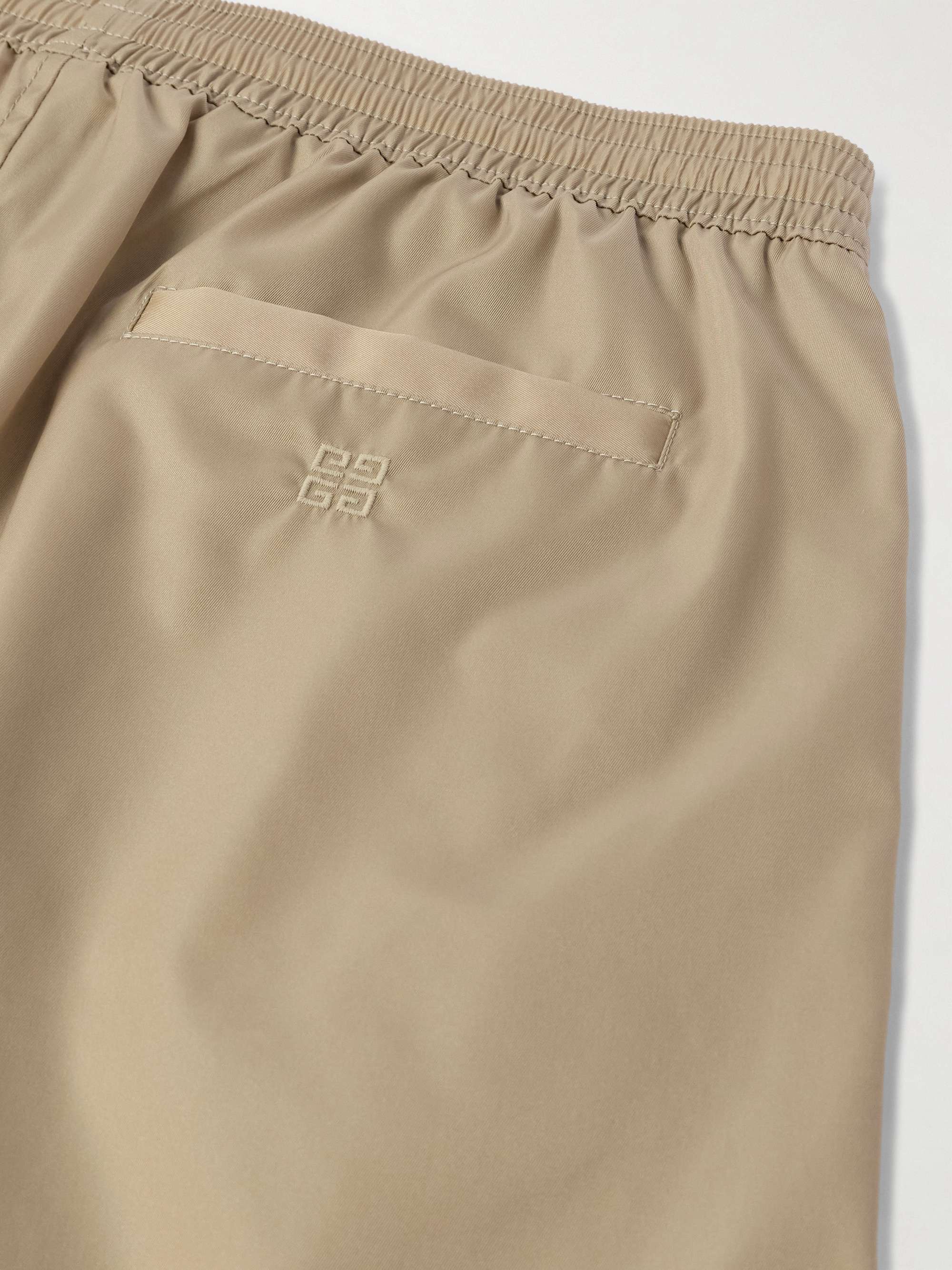 GIVENCHY 
